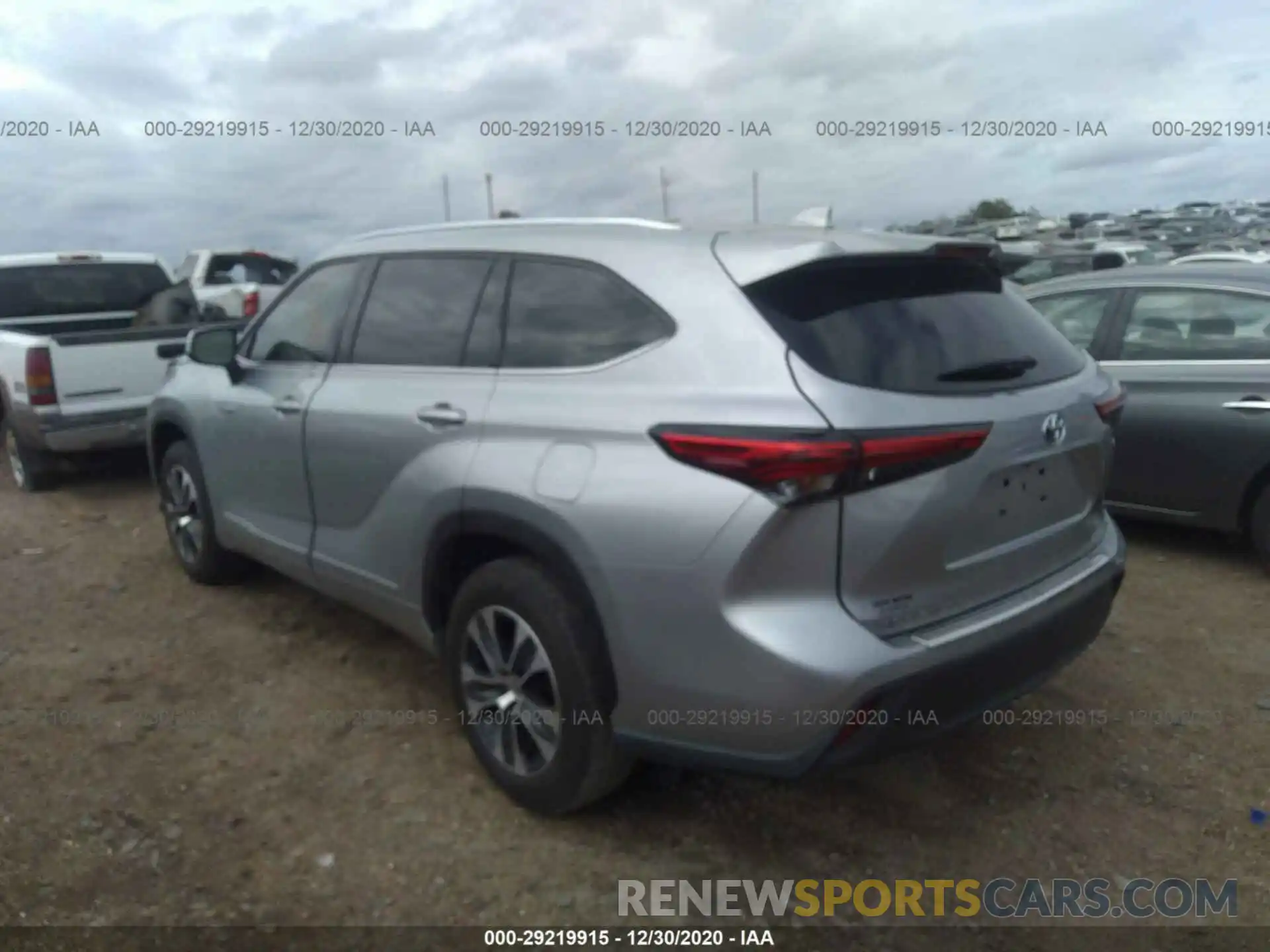 3 Photograph of a damaged car 5TDGARAH6LS500282 TOYOTA HIGHLANDER 2020