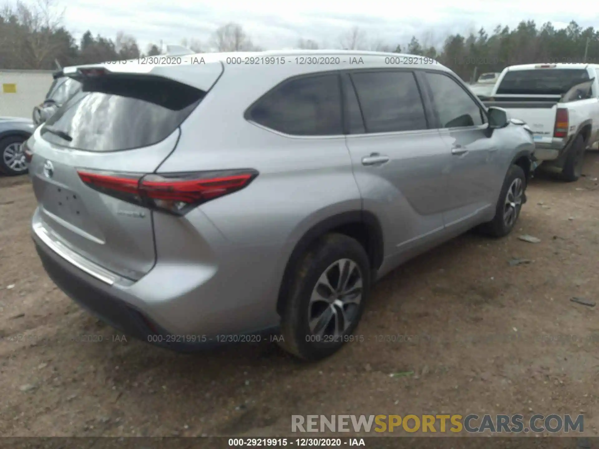 4 Photograph of a damaged car 5TDGARAH6LS500282 TOYOTA HIGHLANDER 2020