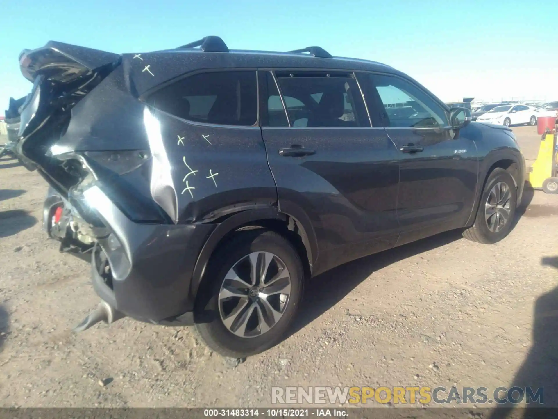 4 Photograph of a damaged car 5TDGARAH8LS502034 TOYOTA HIGHLANDER 2020