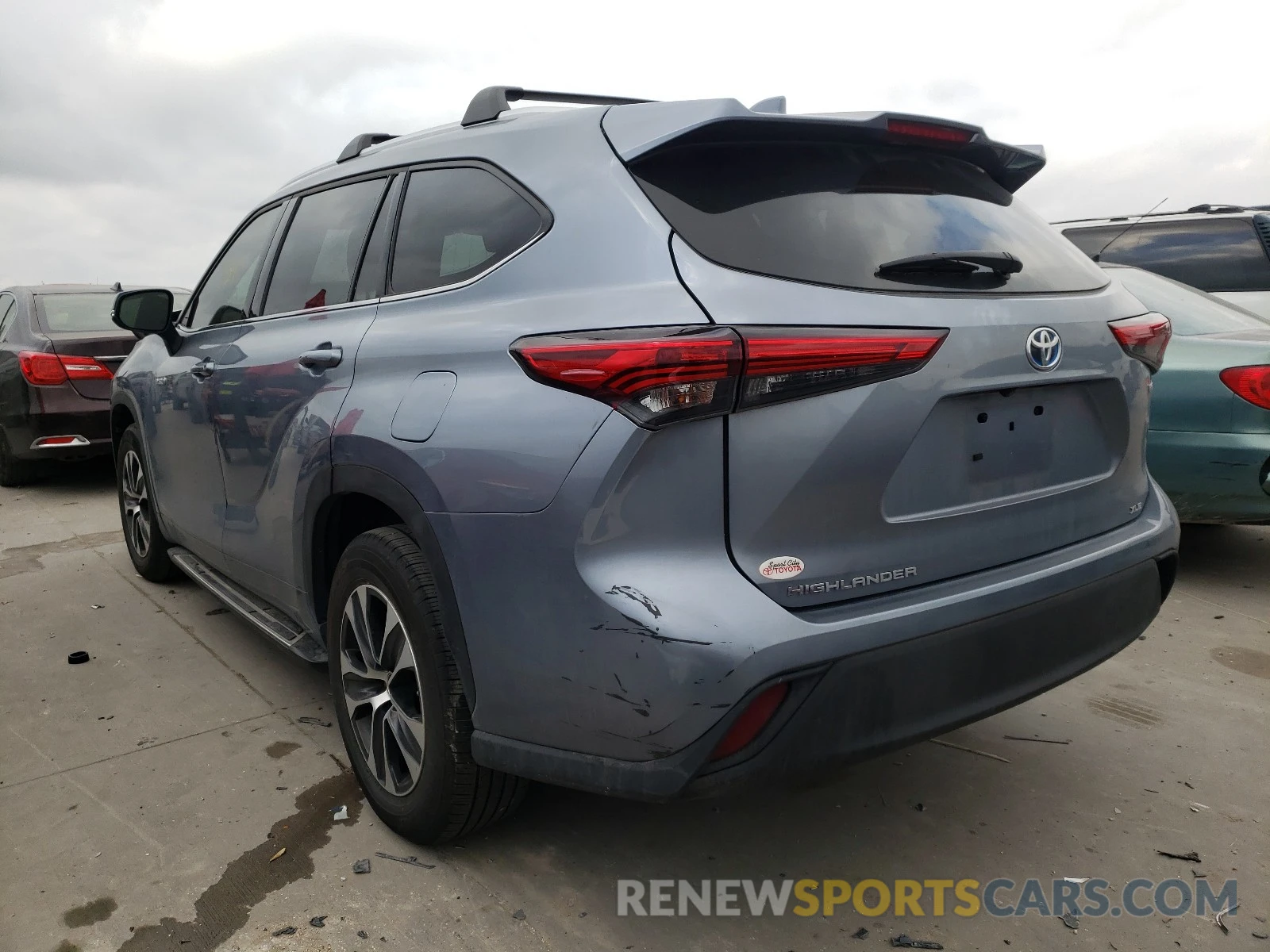 3 Photograph of a damaged car 5TDGARAH9LS001007 TOYOTA HIGHLANDER 2020