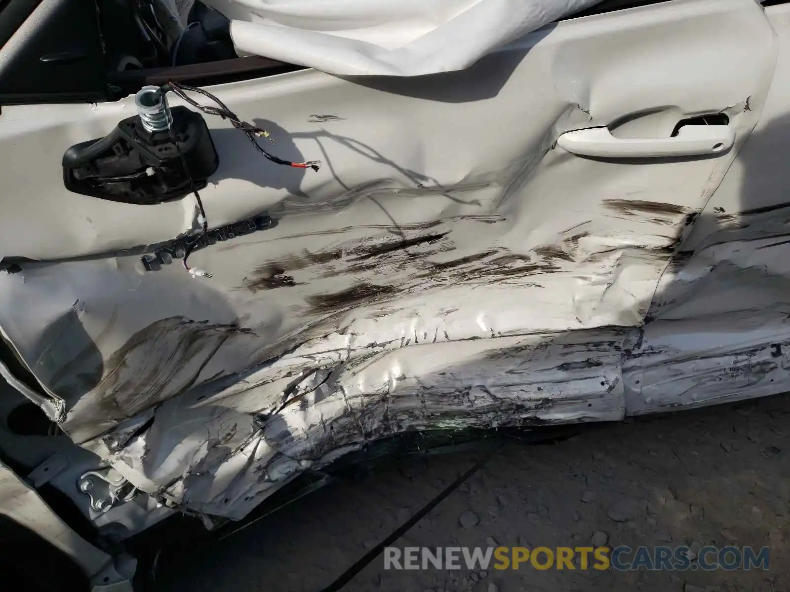 10 Photograph of a damaged car 5TDGARAH9LS500020 TOYOTA HIGHLANDER 2020