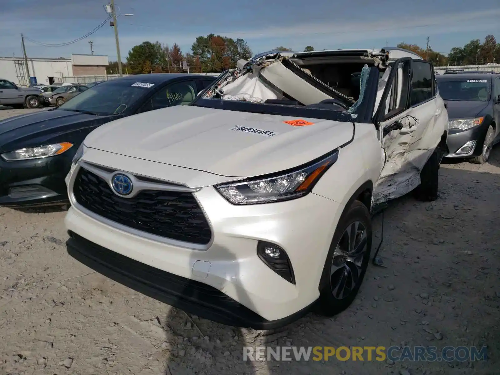 2 Photograph of a damaged car 5TDGARAH9LS500020 TOYOTA HIGHLANDER 2020