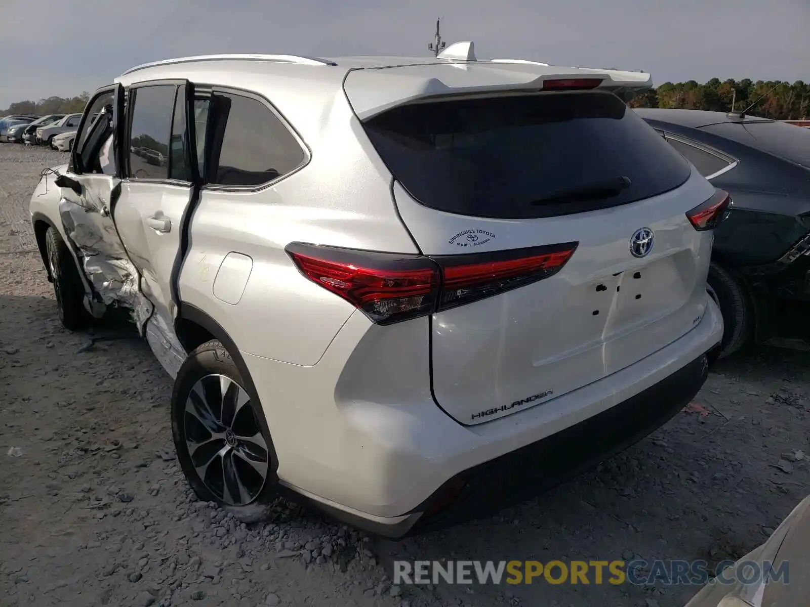 3 Photograph of a damaged car 5TDGARAH9LS500020 TOYOTA HIGHLANDER 2020