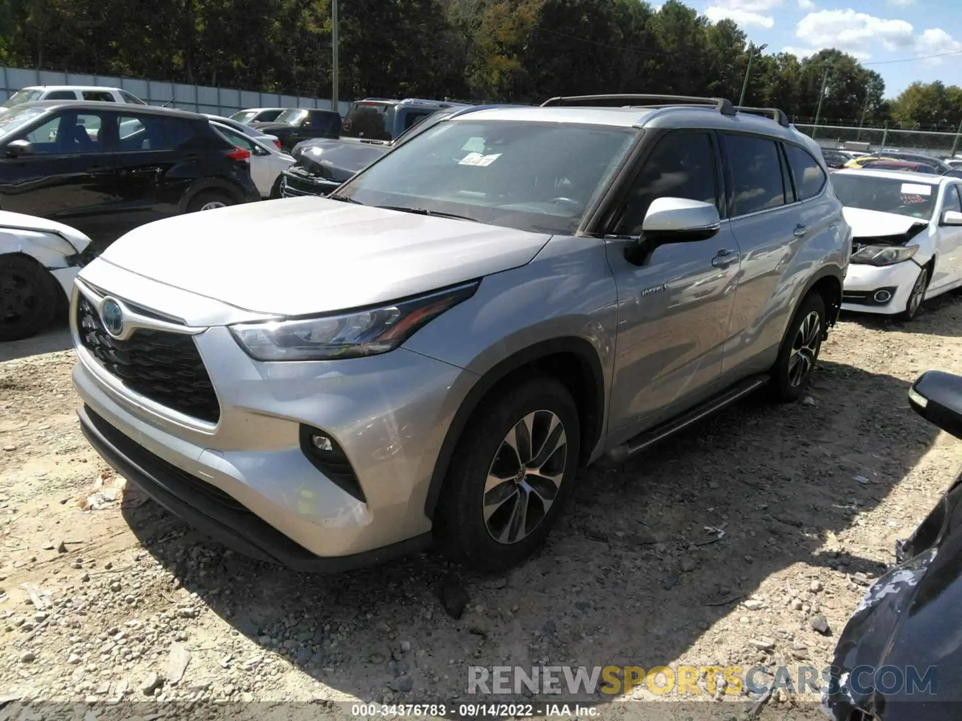 2 Photograph of a damaged car 5TDGARAH9LS500065 TOYOTA HIGHLANDER 2020