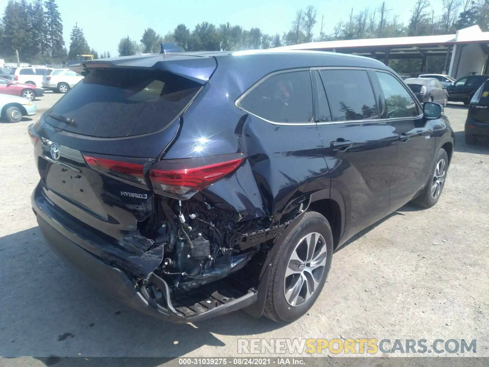 4 Photograph of a damaged car 5TDGBRCH1LS502368 TOYOTA HIGHLANDER 2020