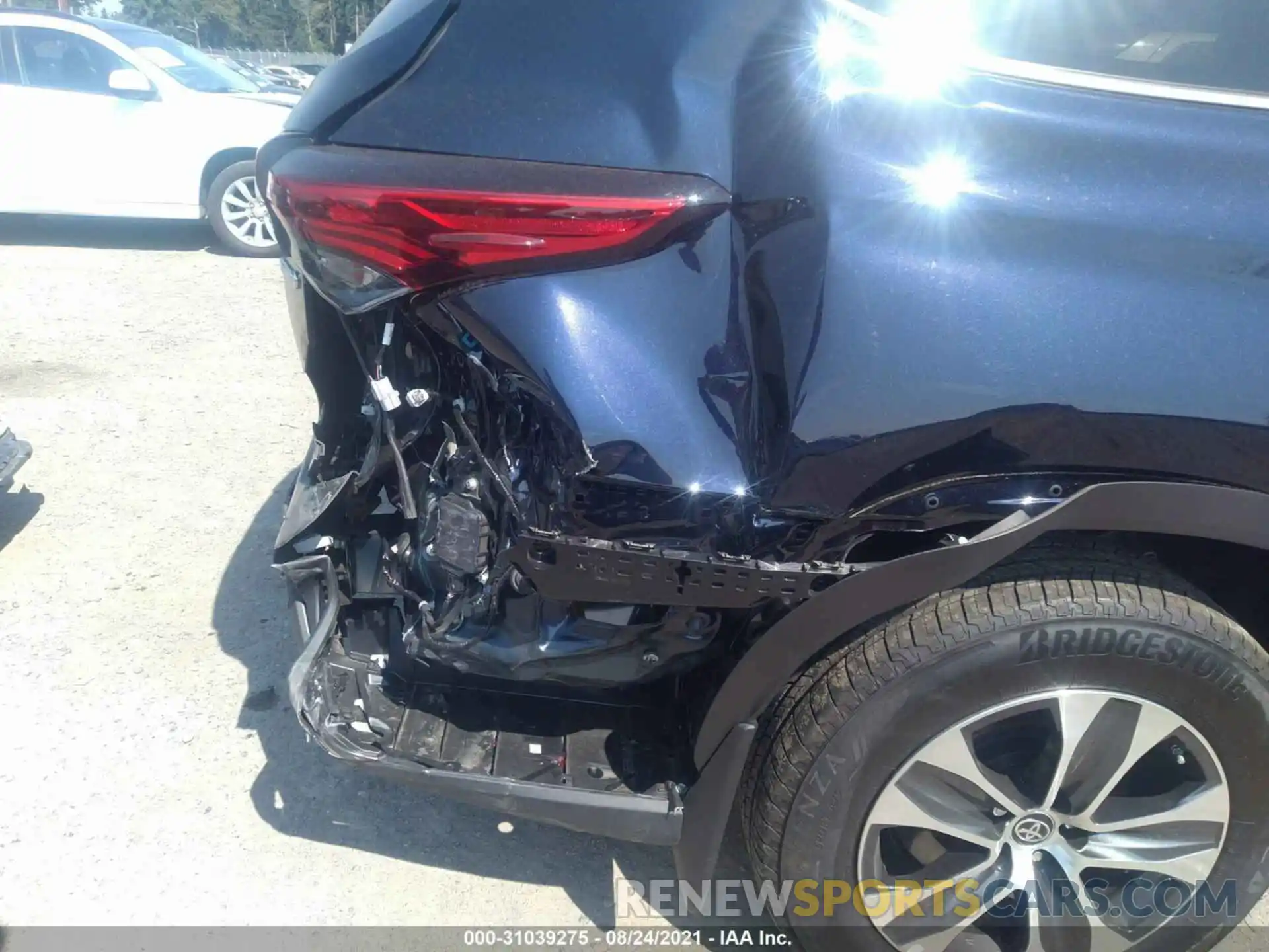 6 Photograph of a damaged car 5TDGBRCH1LS502368 TOYOTA HIGHLANDER 2020