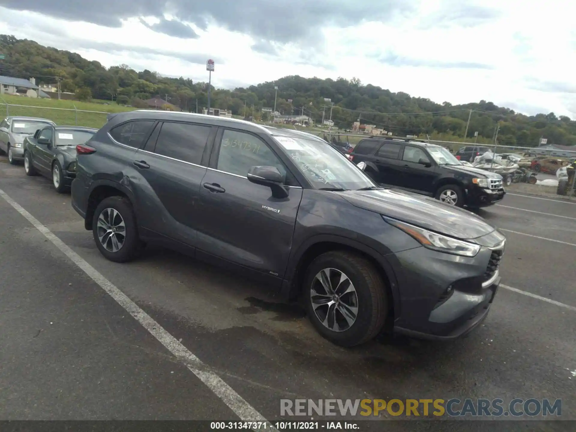 1 Photograph of a damaged car 5TDGBRCH1LS506890 TOYOTA HIGHLANDER 2020