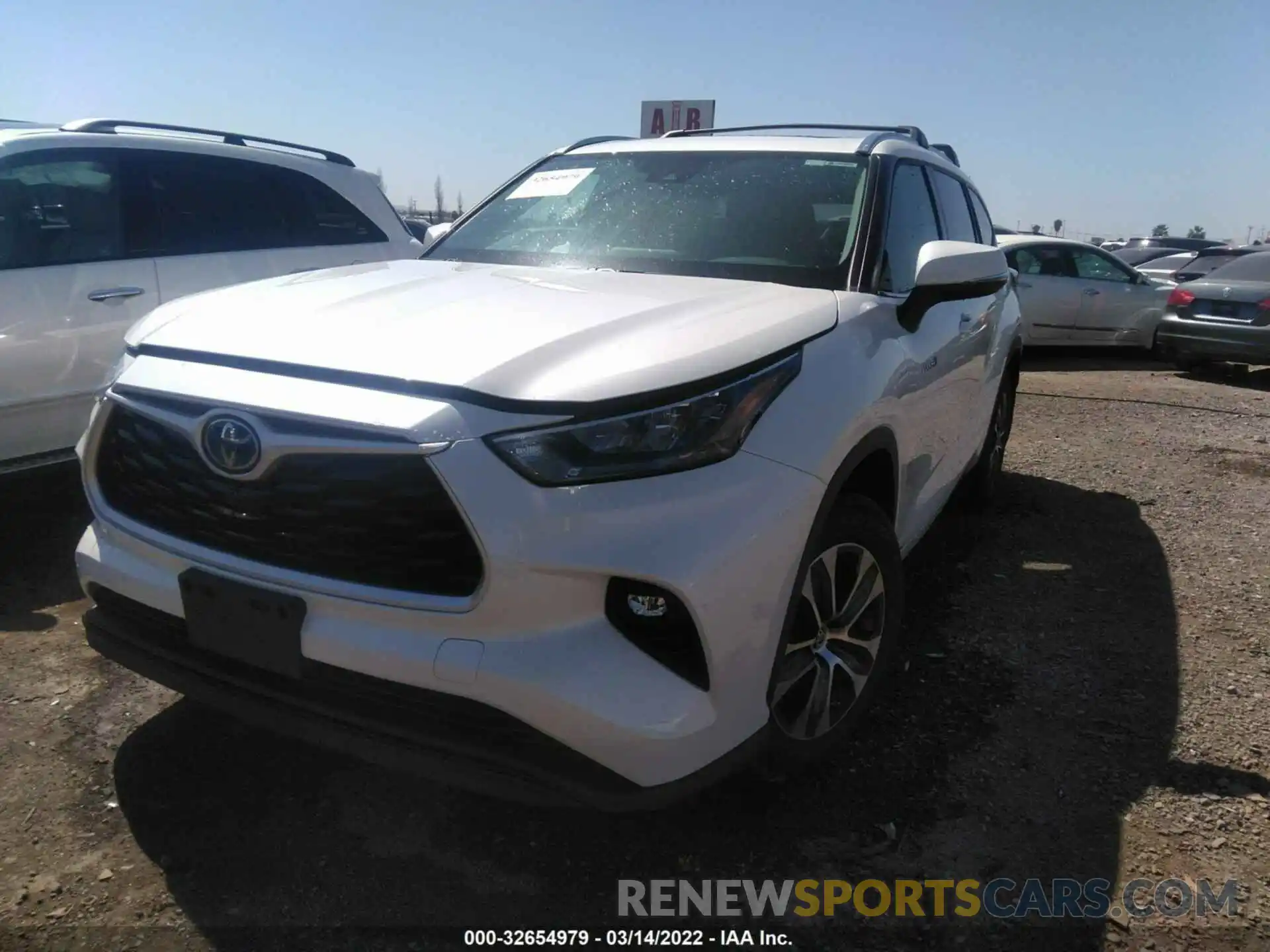 2 Photograph of a damaged car 5TDGBRCH2LS507983 TOYOTA HIGHLANDER 2020