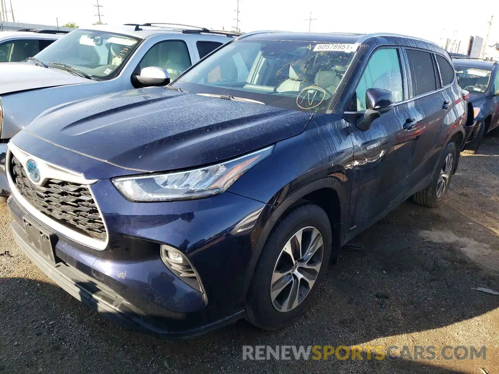 2 Photograph of a damaged car 5TDGBRCH2LS512035 TOYOTA HIGHLANDER 2020