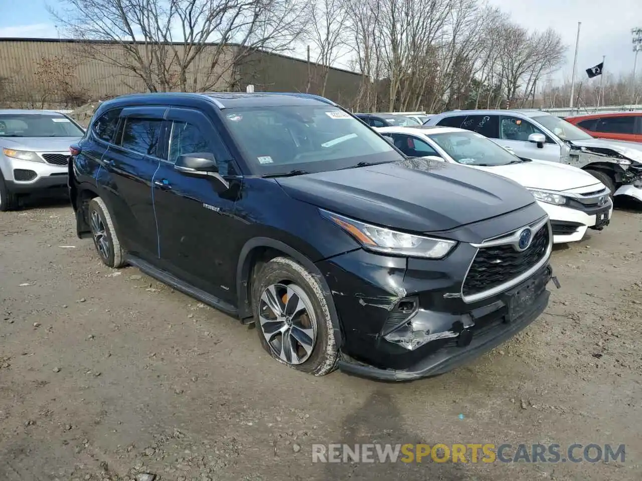 4 Photograph of a damaged car 5TDGBRCH3LS503117 TOYOTA HIGHLANDER 2020