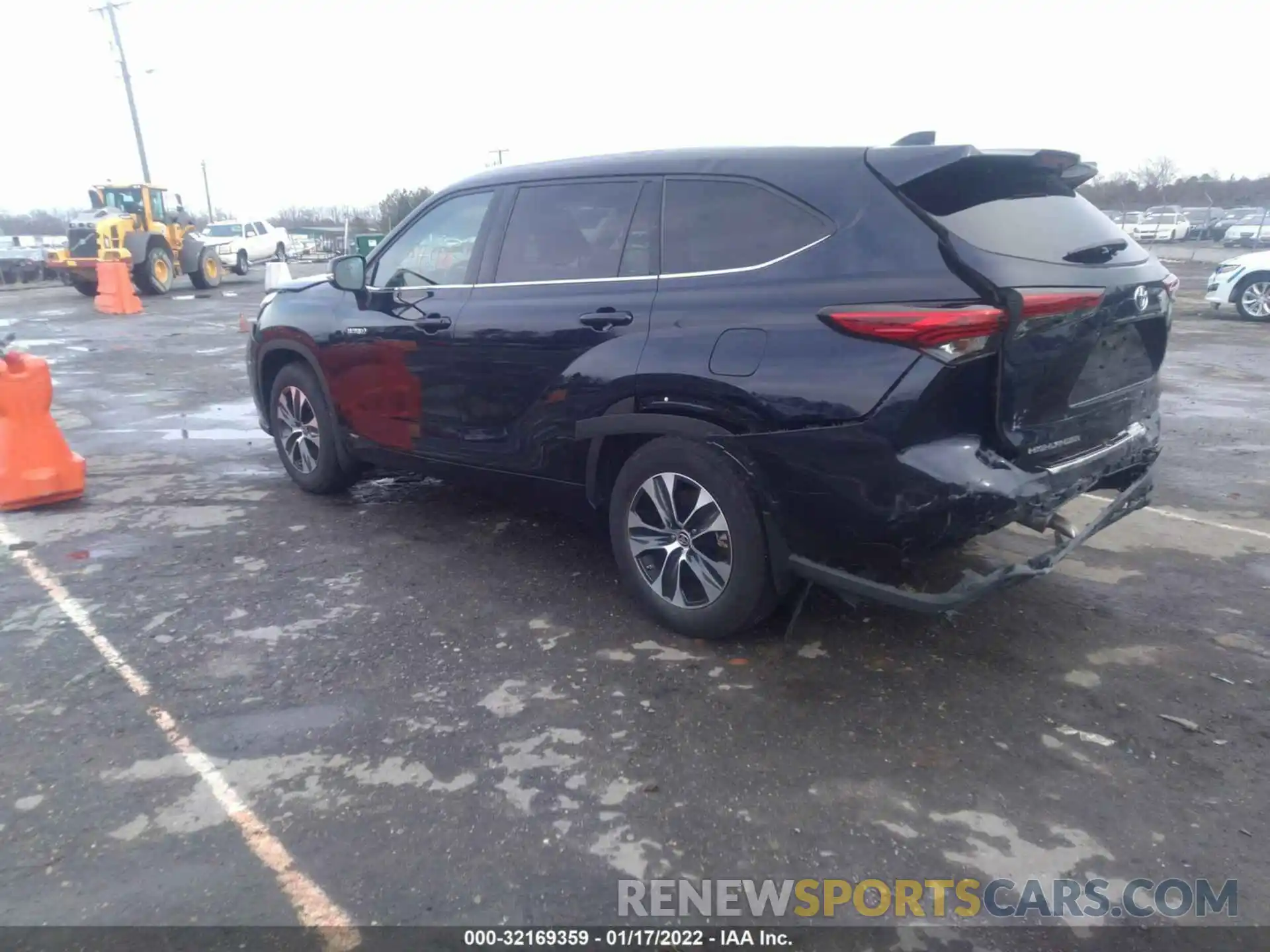 3 Photograph of a damaged car 5TDGBRCH3LS510293 TOYOTA HIGHLANDER 2020