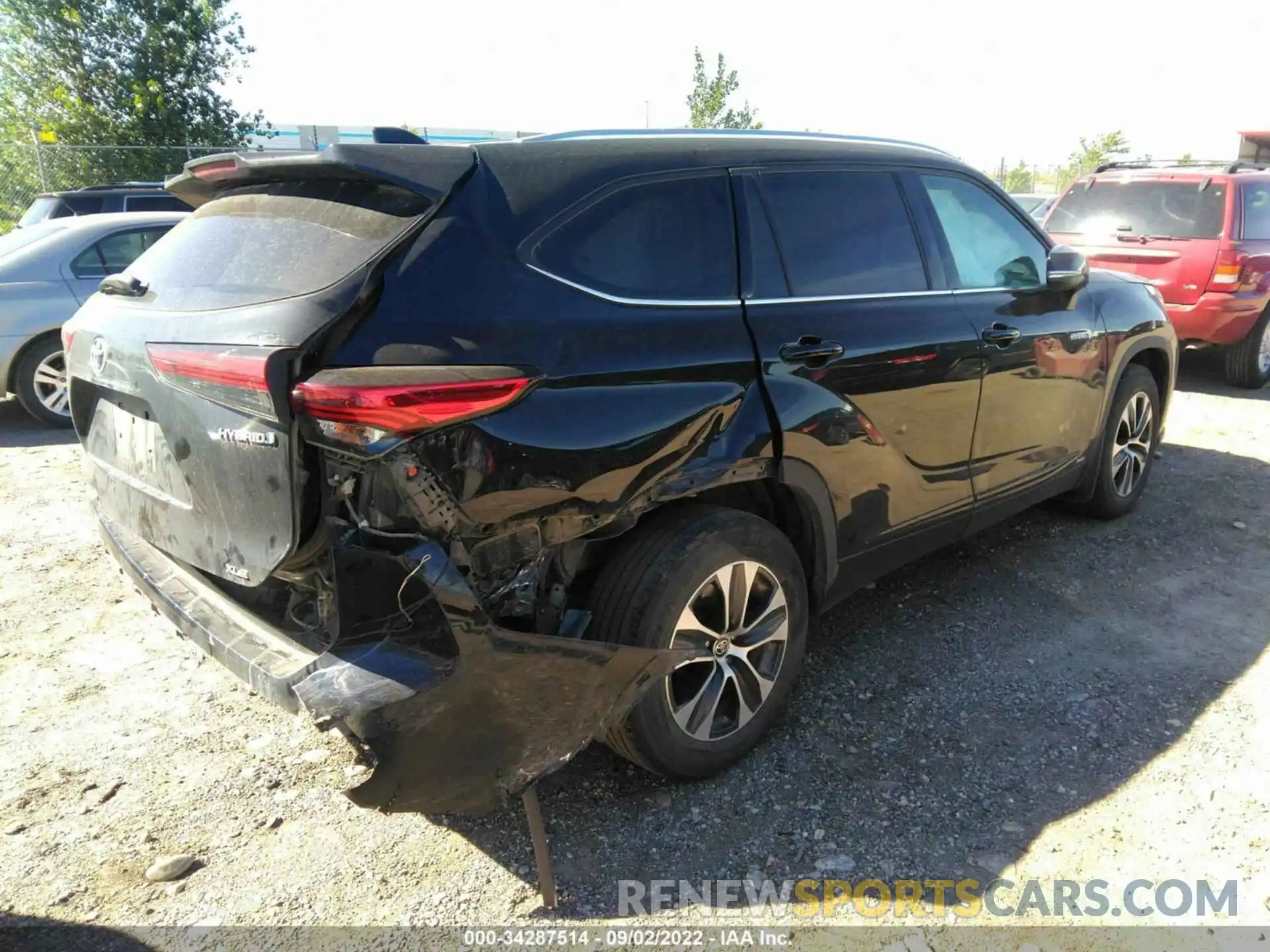 4 Photograph of a damaged car 5TDGBRCH4LS511923 TOYOTA HIGHLANDER 2020