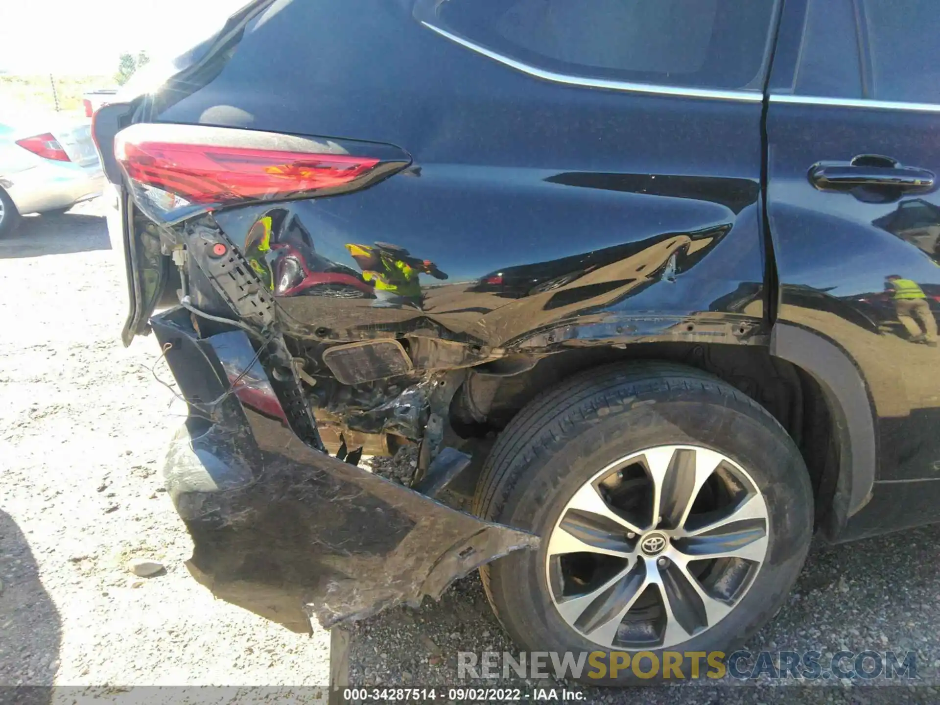 6 Photograph of a damaged car 5TDGBRCH4LS511923 TOYOTA HIGHLANDER 2020