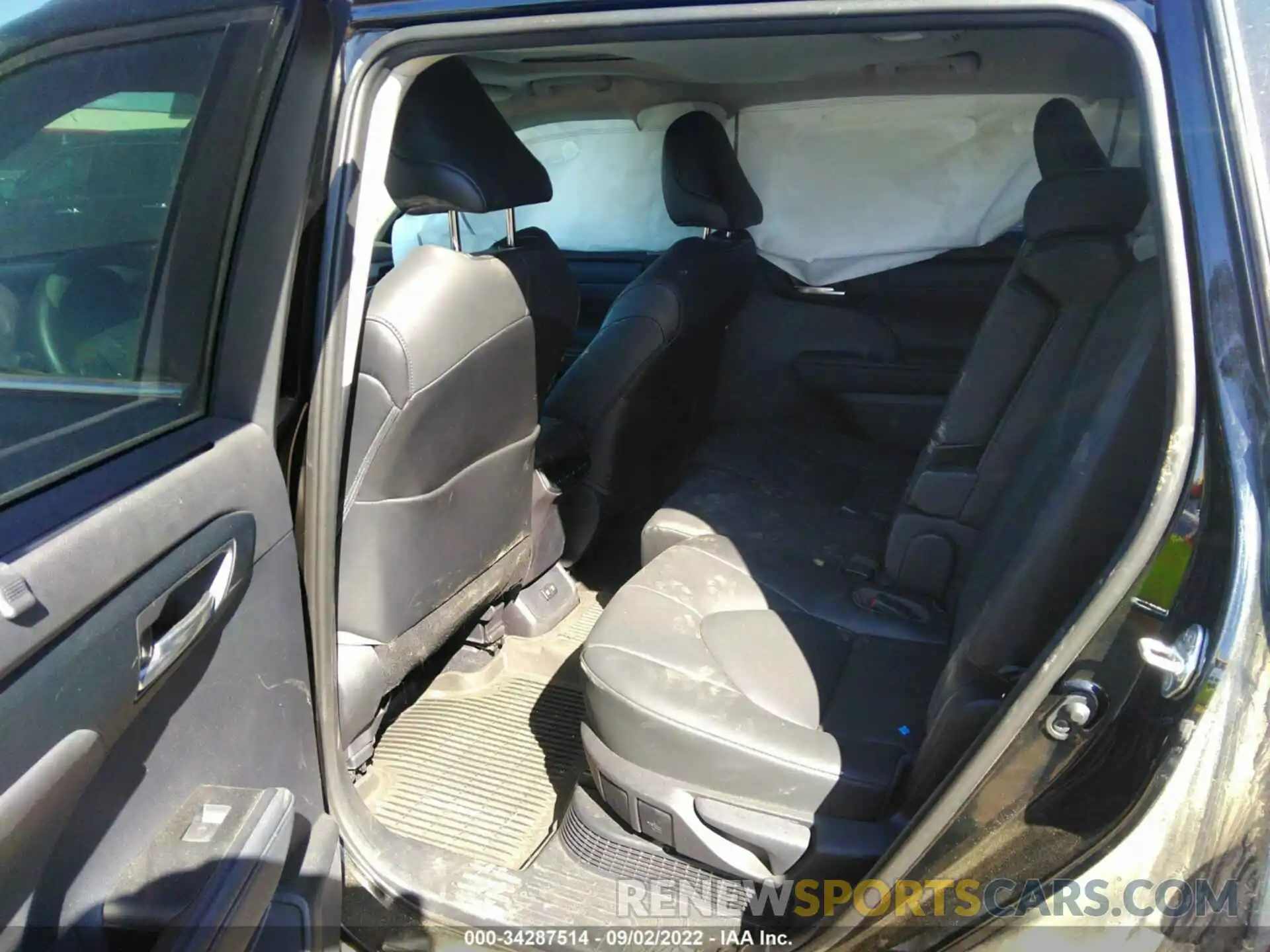 8 Photograph of a damaged car 5TDGBRCH4LS511923 TOYOTA HIGHLANDER 2020