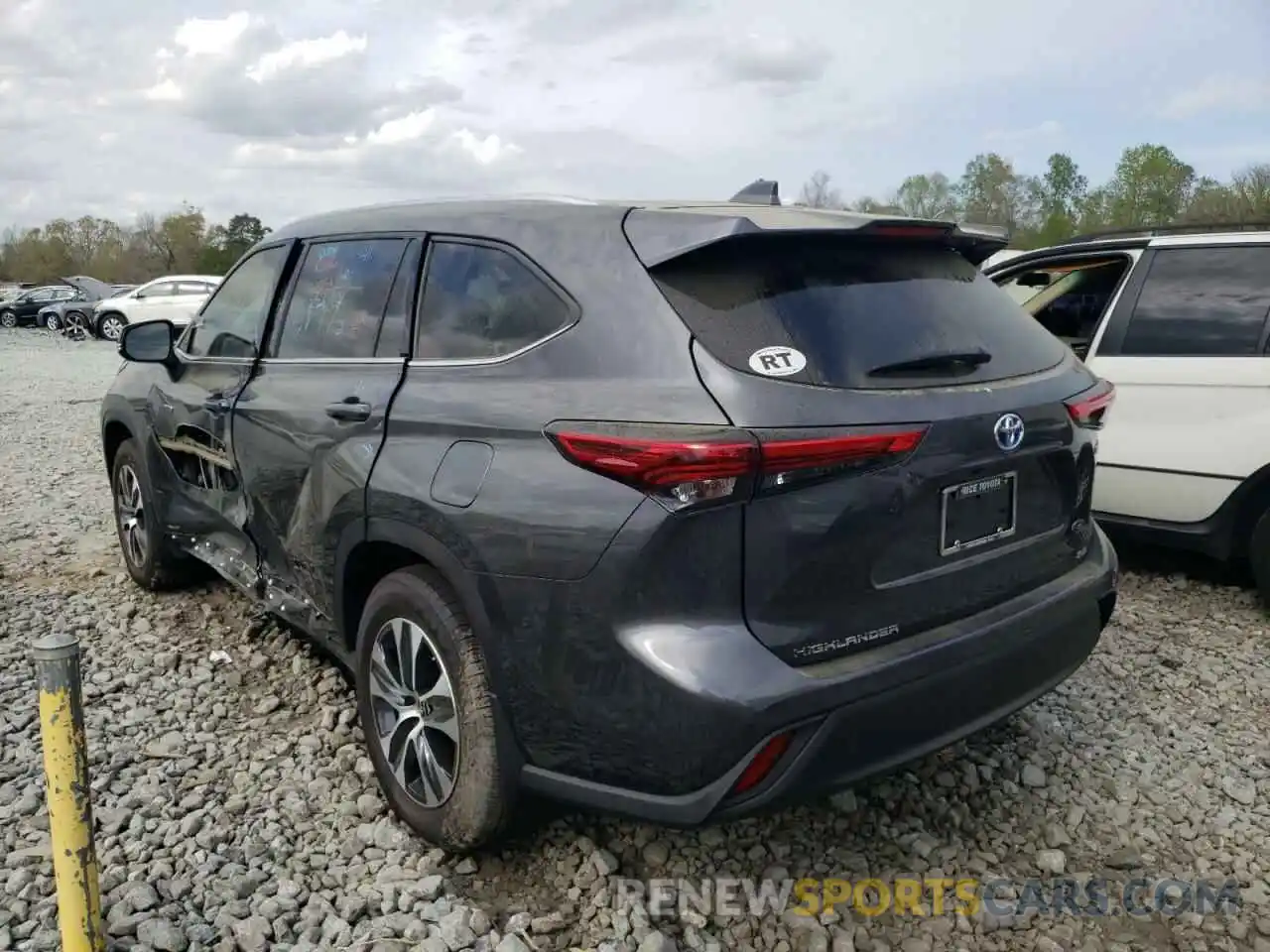 3 Photograph of a damaged car 5TDGBRCH5LS512871 TOYOTA HIGHLANDER 2020