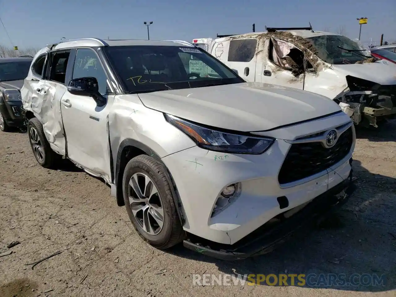 1 Photograph of a damaged car 5TDGBRCH6LS500809 TOYOTA HIGHLANDER 2020