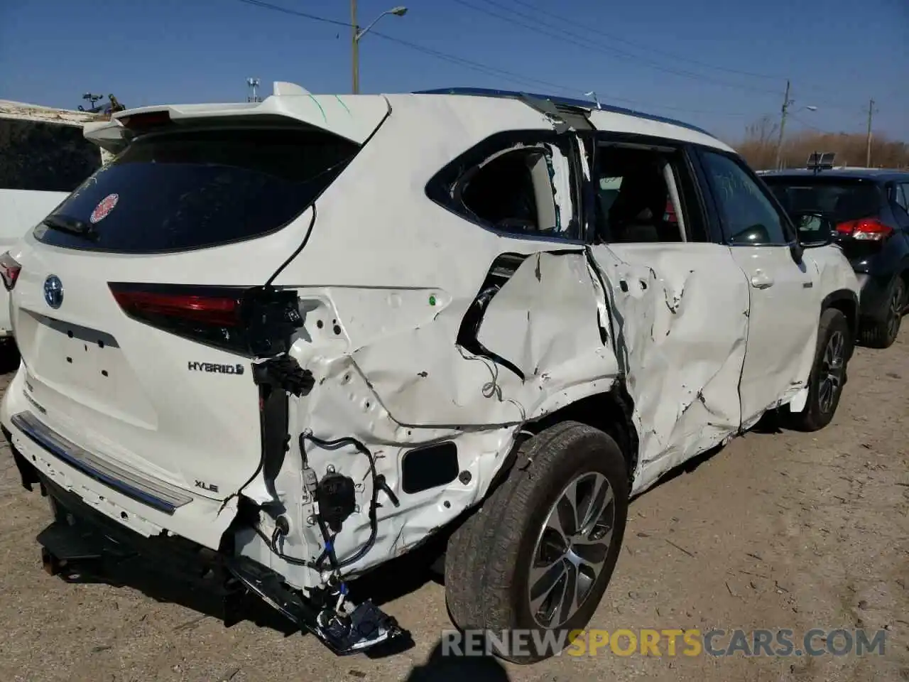 9 Photograph of a damaged car 5TDGBRCH6LS500809 TOYOTA HIGHLANDER 2020