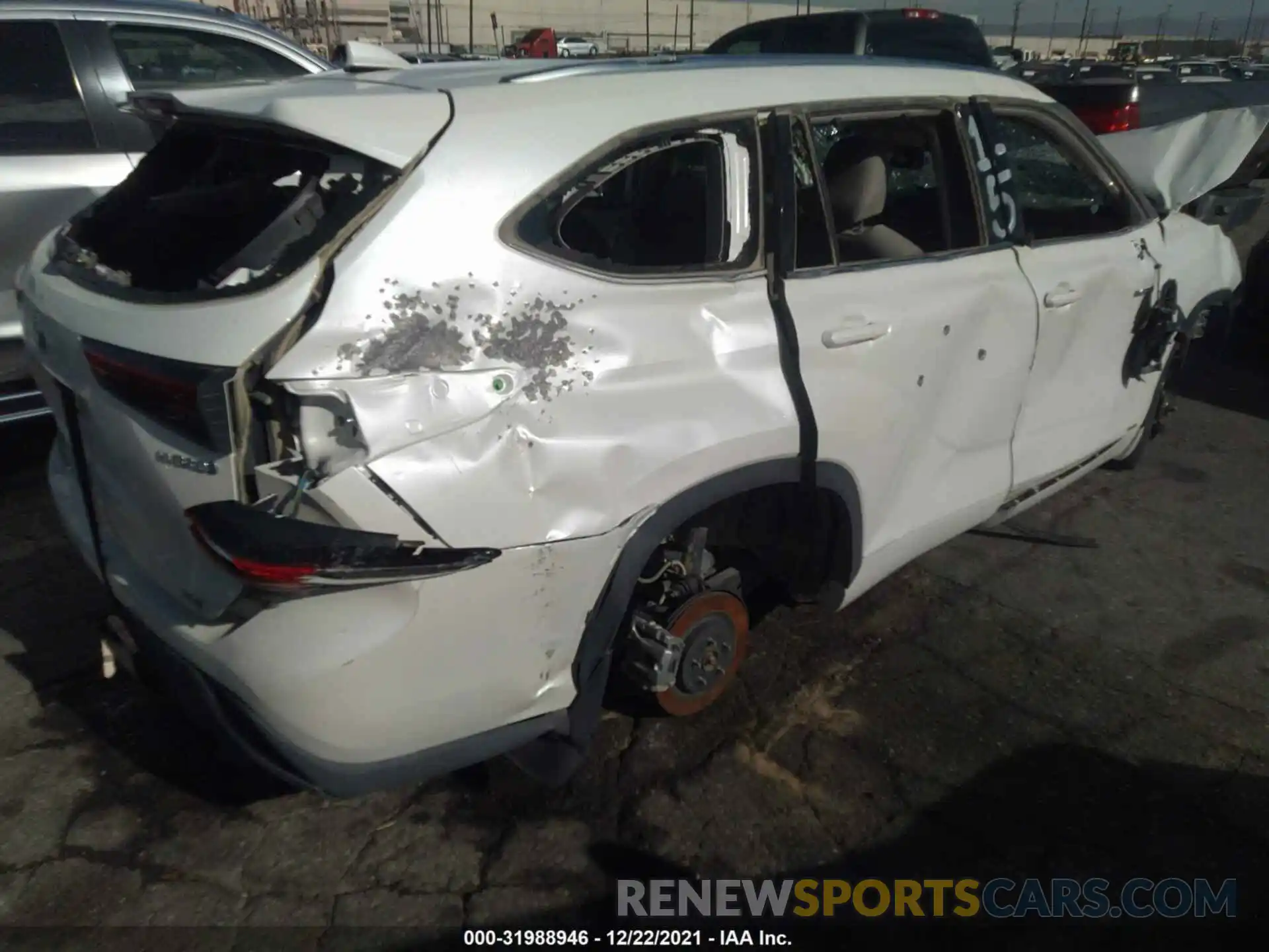 4 Photograph of a damaged car 5TDGBRCH6LS503368 TOYOTA HIGHLANDER 2020