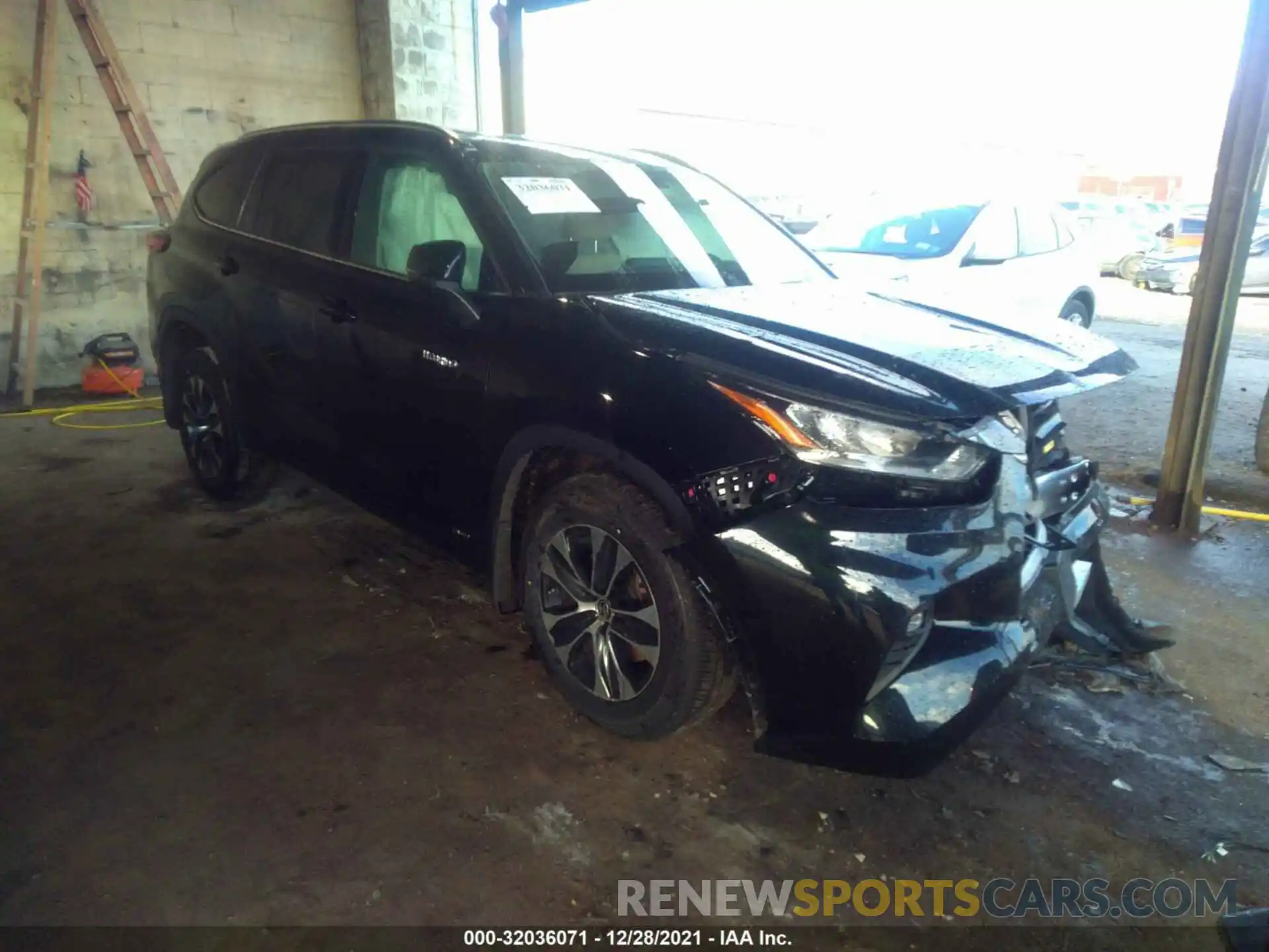 1 Photograph of a damaged car 5TDGBRCH7LS503413 TOYOTA HIGHLANDER 2020