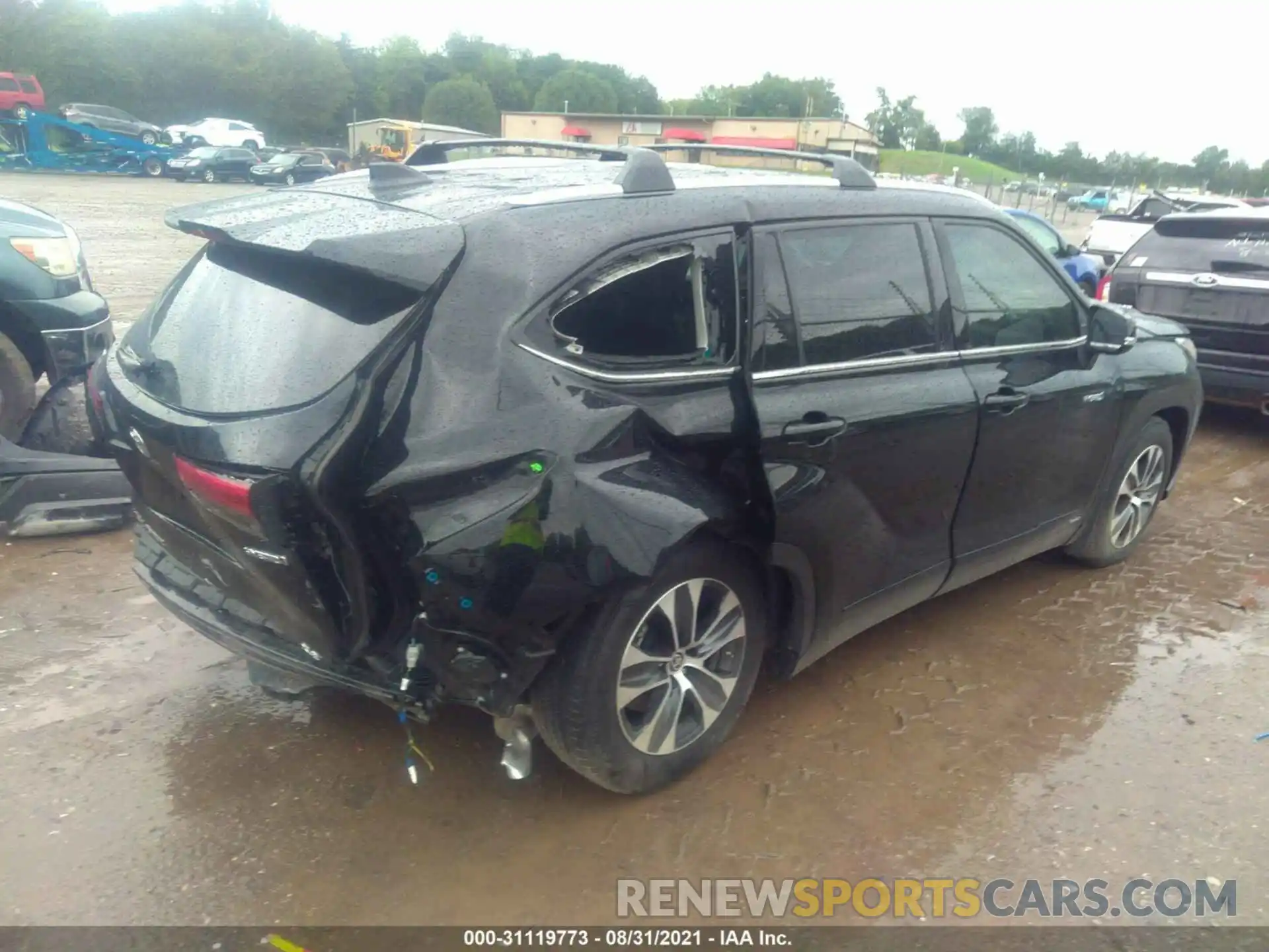 4 Photograph of a damaged car 5TDGBRCH7LS504142 TOYOTA HIGHLANDER 2020