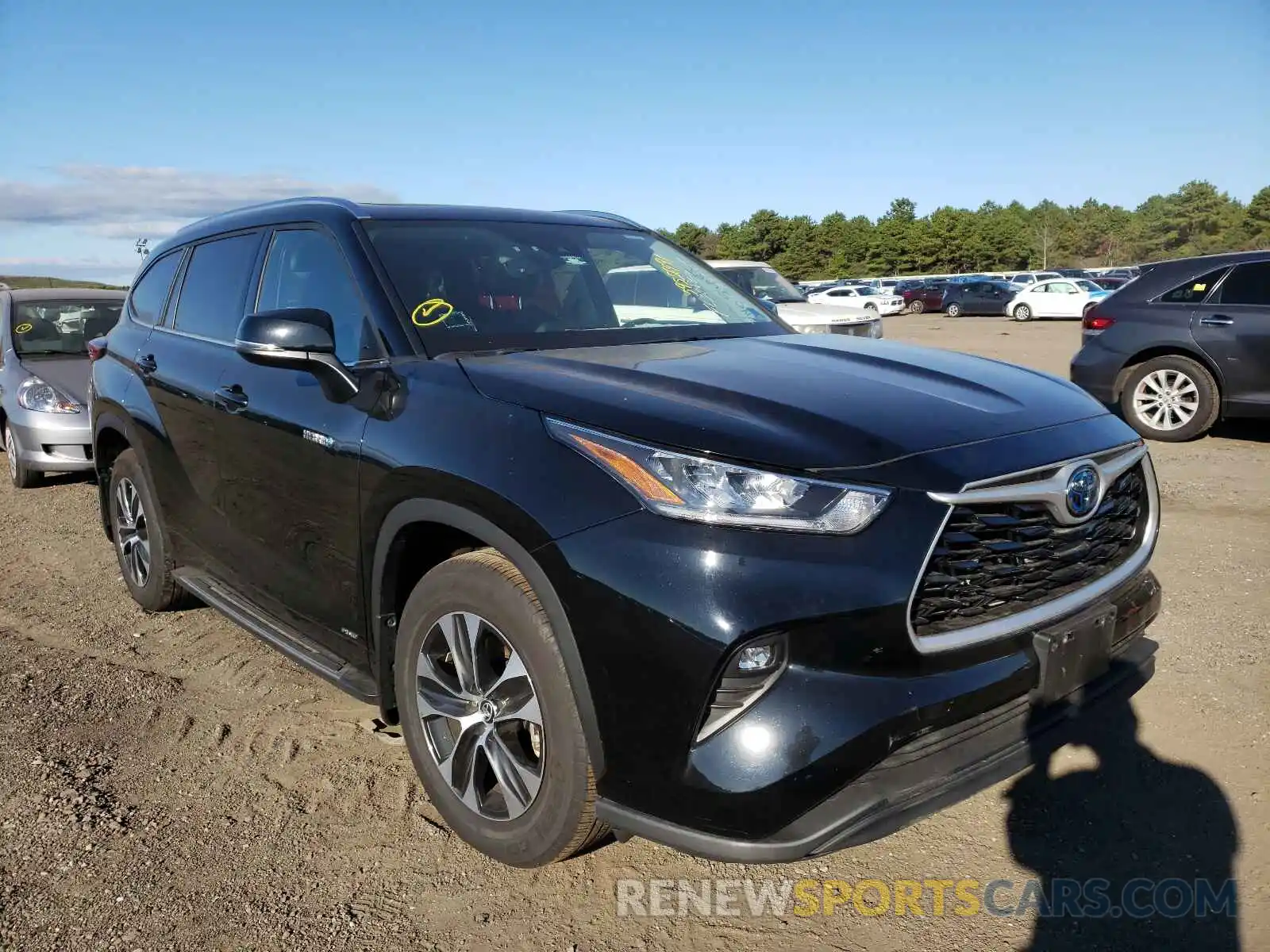 1 Photograph of a damaged car 5TDGBRCH7LS508143 TOYOTA HIGHLANDER 2020