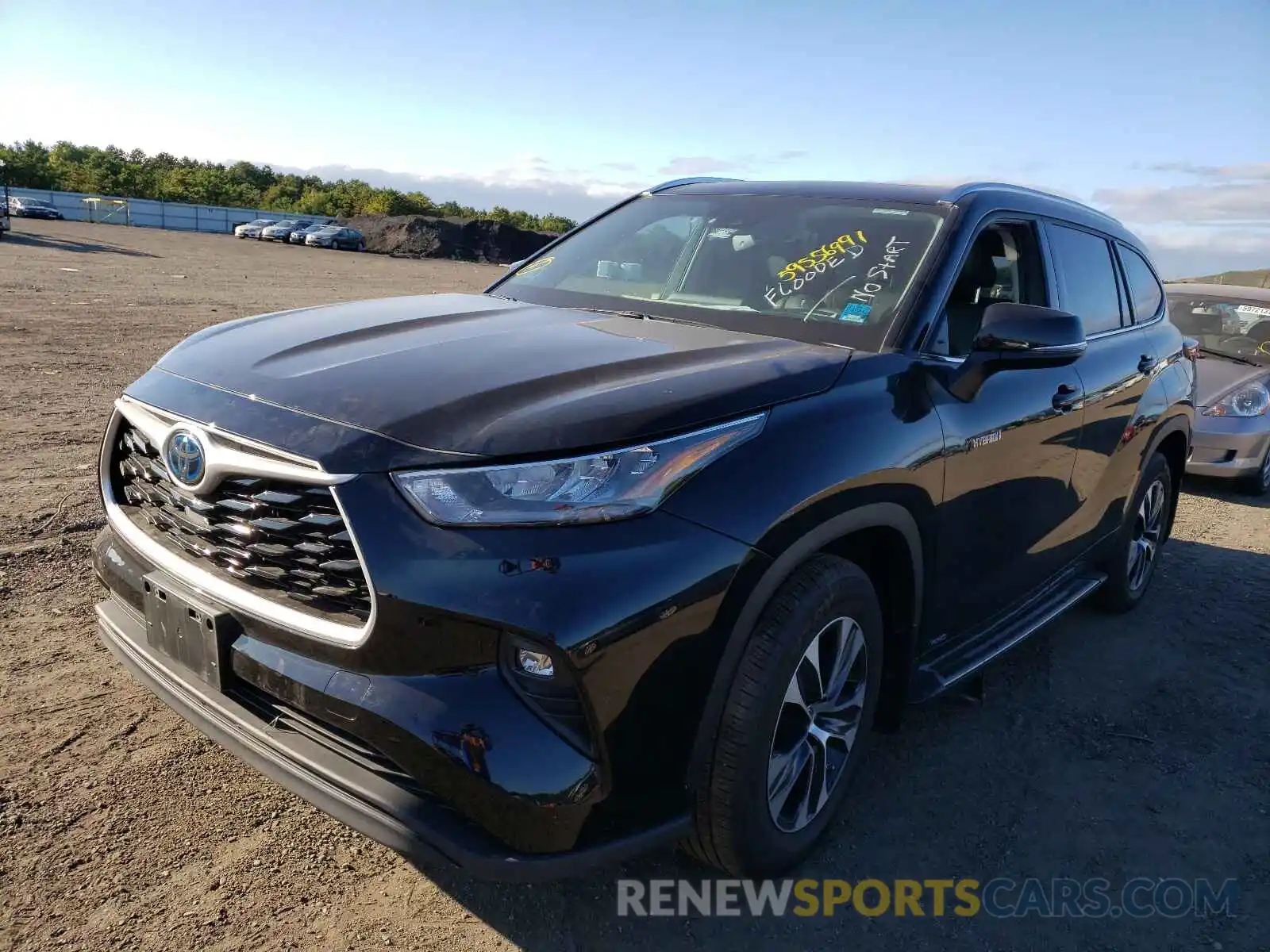 2 Photograph of a damaged car 5TDGBRCH7LS508143 TOYOTA HIGHLANDER 2020