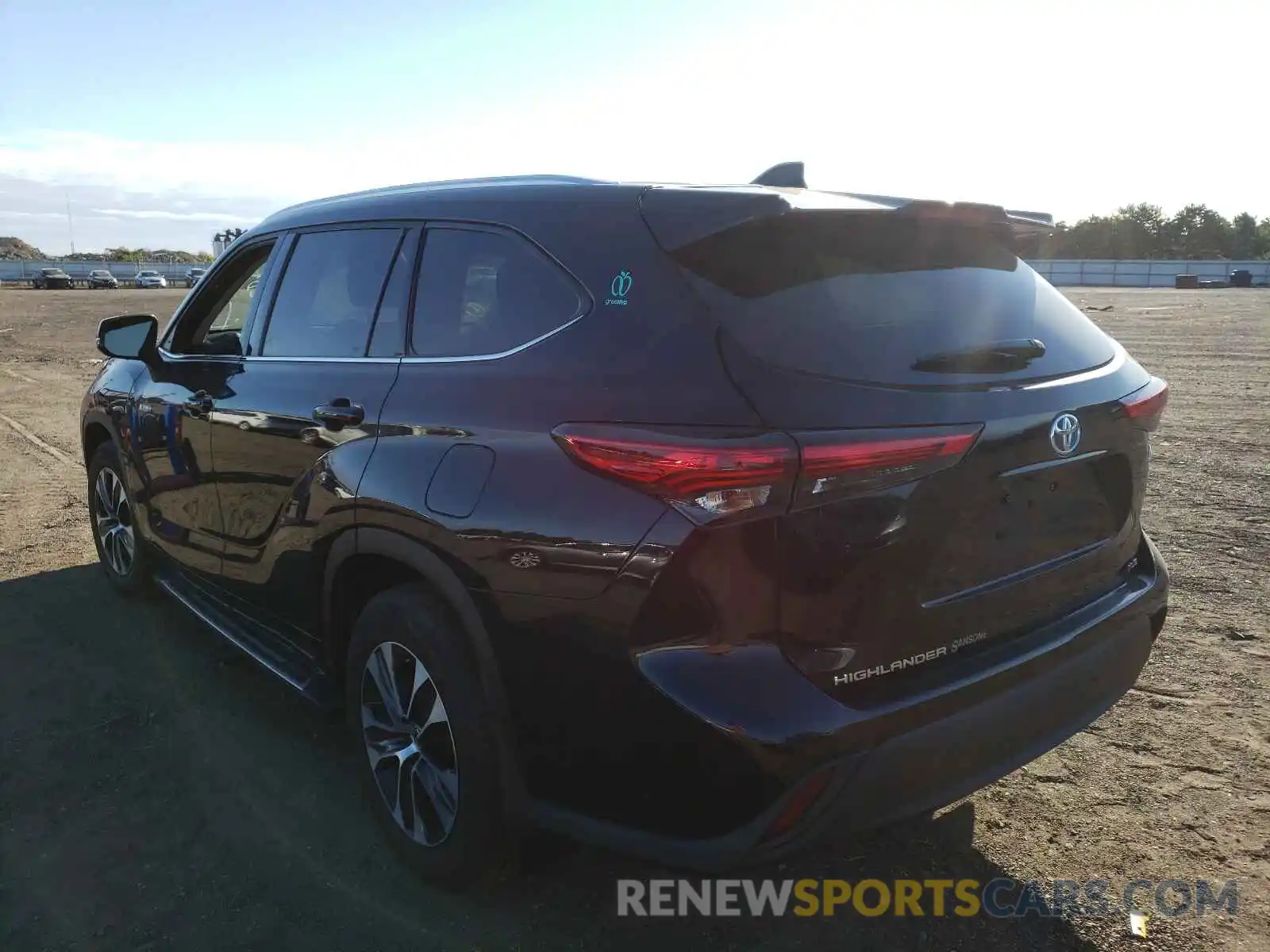 3 Photograph of a damaged car 5TDGBRCH7LS508143 TOYOTA HIGHLANDER 2020