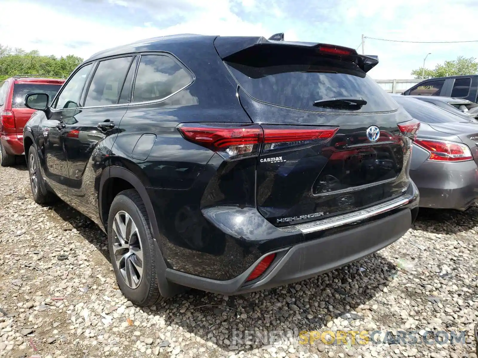 3 Photograph of a damaged car 5TDGBRCH8LS504439 TOYOTA HIGHLANDER 2020