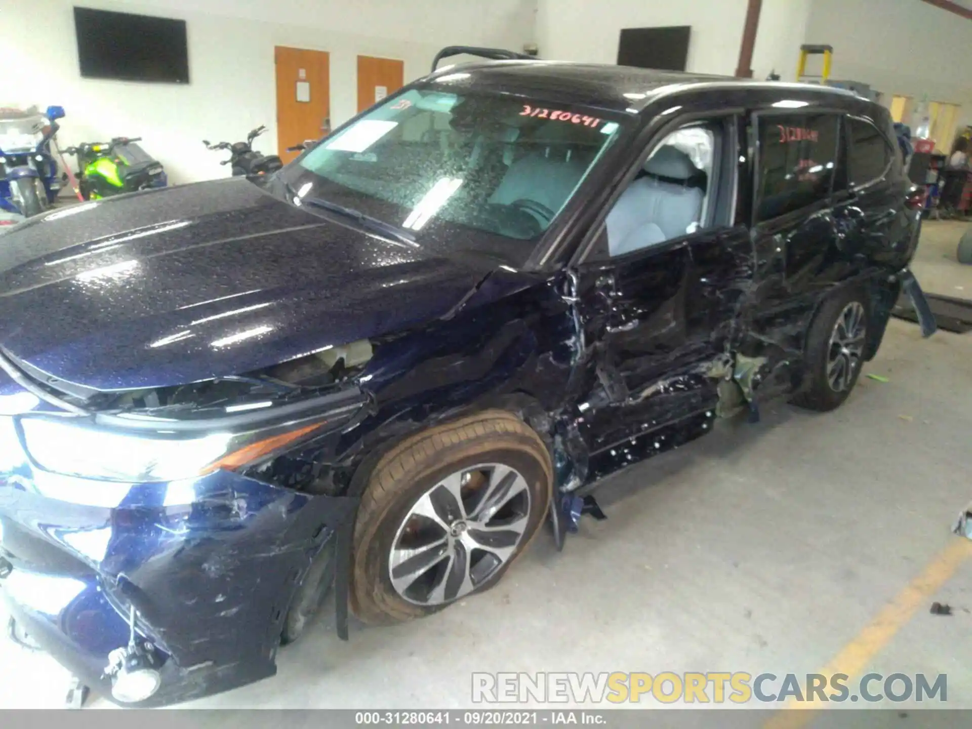 6 Photograph of a damaged car 5TDGBRCH8LS511987 TOYOTA HIGHLANDER 2020