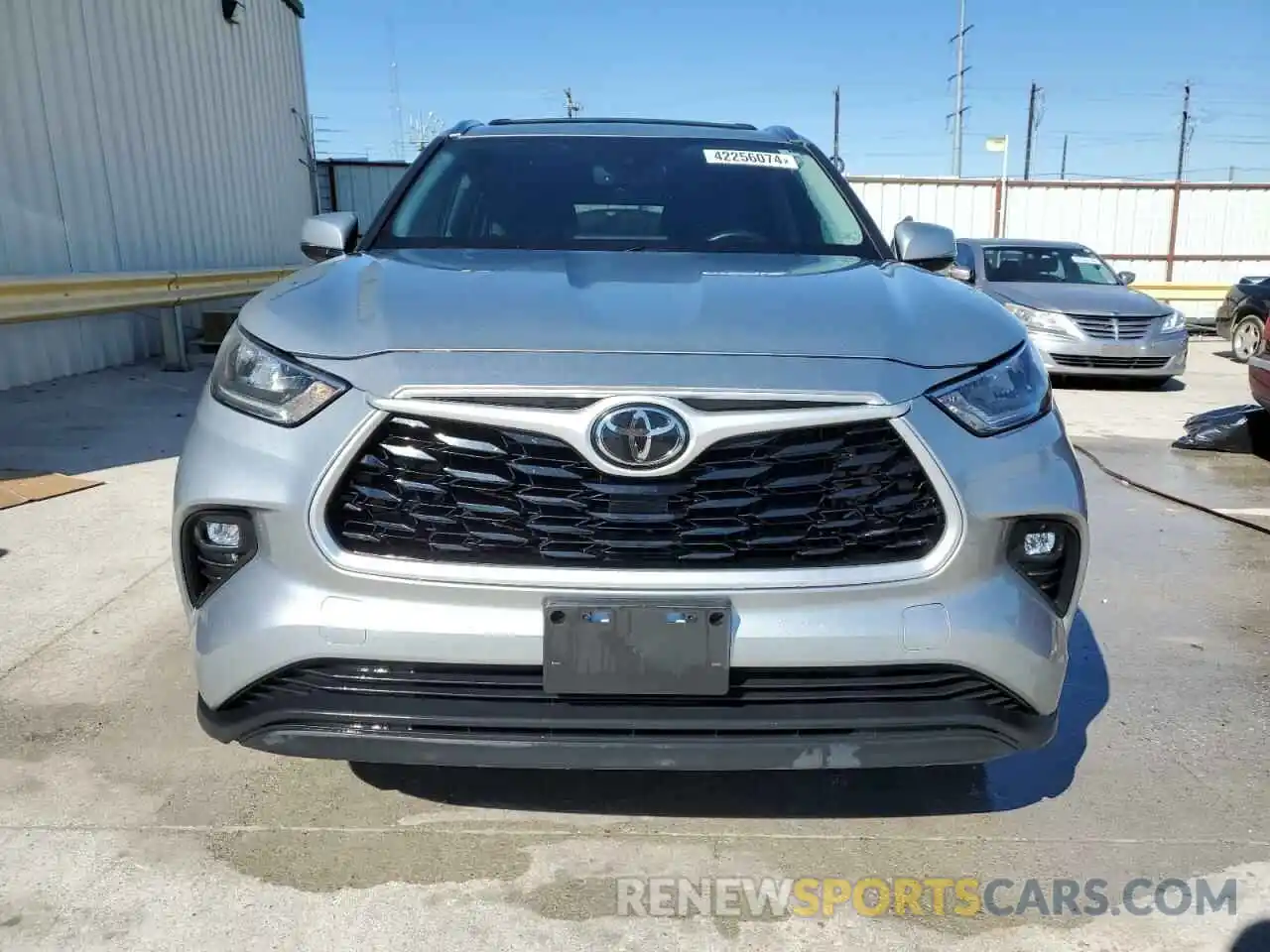 5 Photograph of a damaged car 5TDGZRAH0LS013846 TOYOTA HIGHLANDER 2020