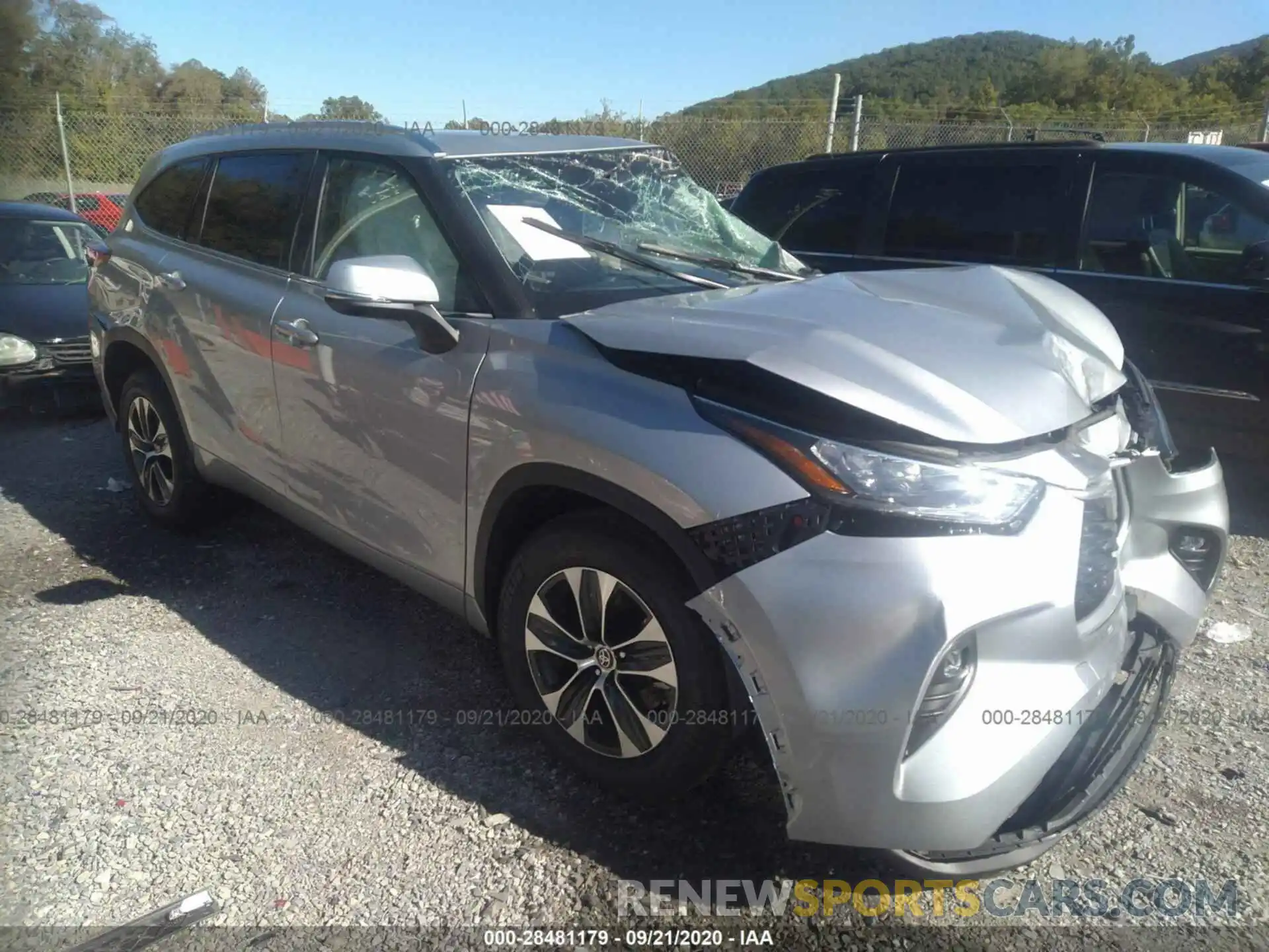 1 Photograph of a damaged car 5TDGZRAH0LS500237 TOYOTA HIGHLANDER 2020