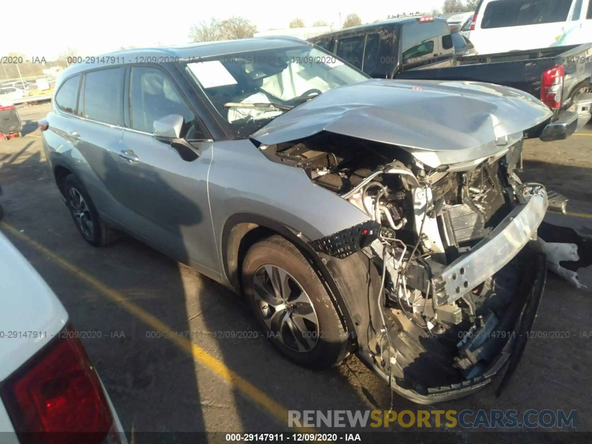 1 Photograph of a damaged car 5TDGZRAH0LS500979 TOYOTA HIGHLANDER 2020