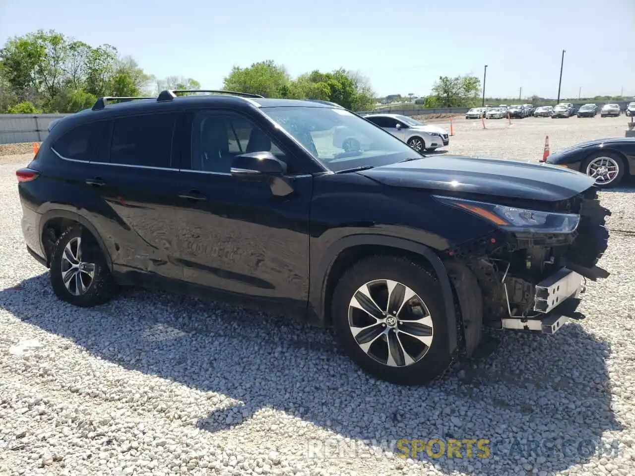 4 Photograph of a damaged car 5TDGZRAH0LS501808 TOYOTA HIGHLANDER 2020