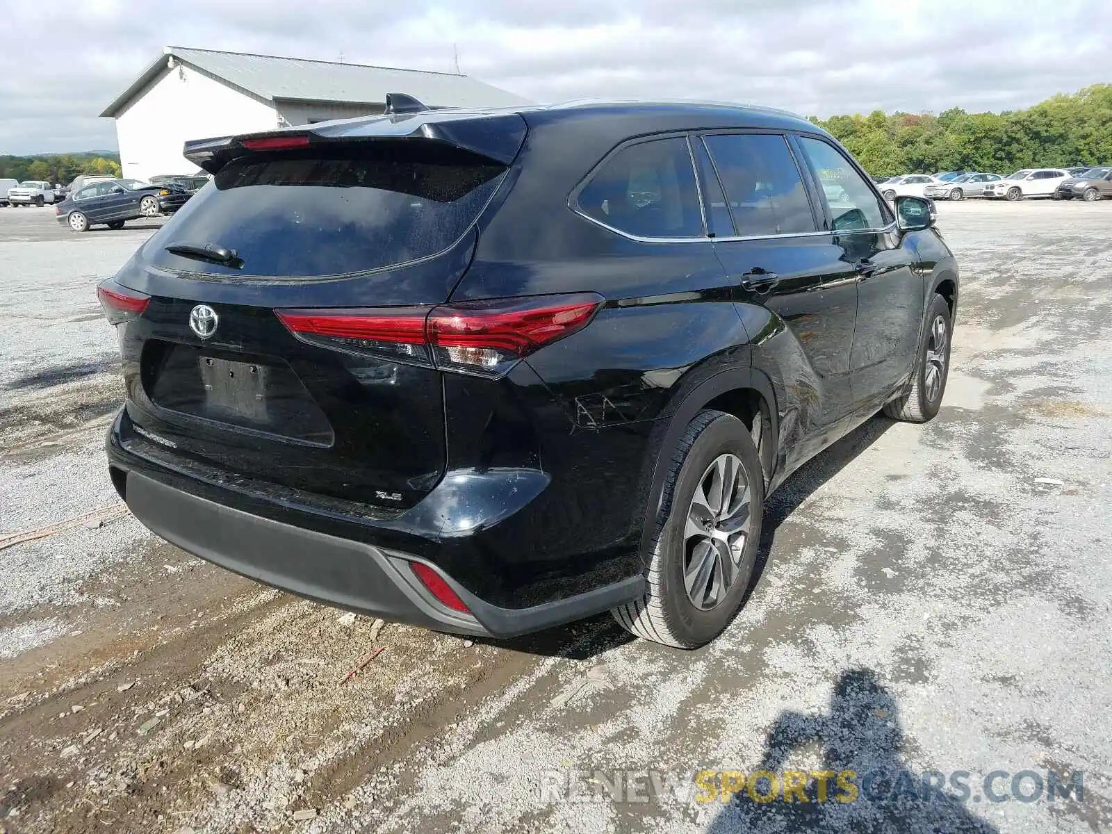 4 Photograph of a damaged car 5TDGZRAH0LS504465 TOYOTA HIGHLANDER 2020