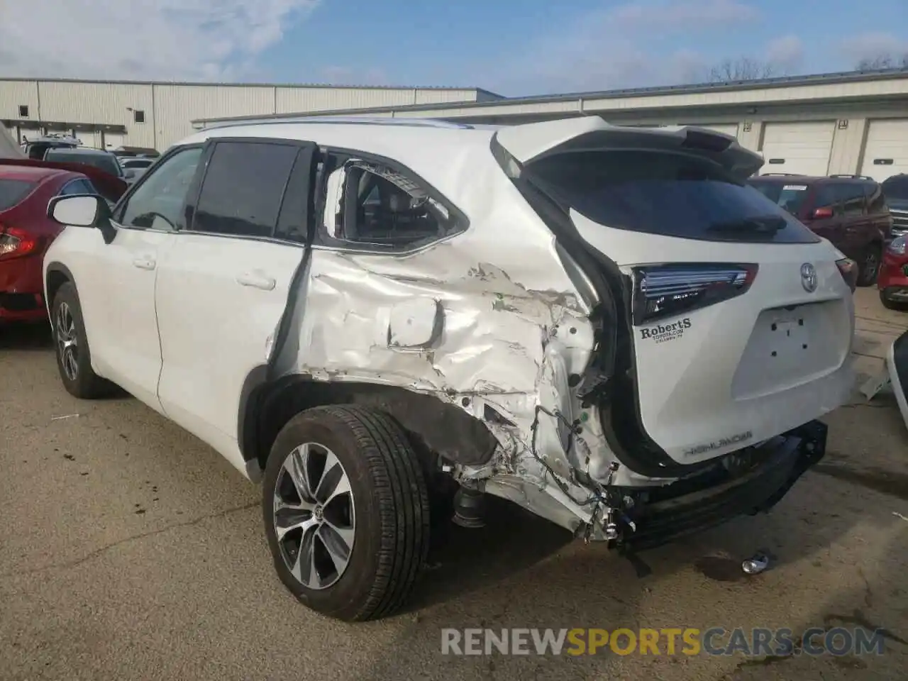 3 Photograph of a damaged car 5TDGZRAH1LS008087 TOYOTA HIGHLANDER 2020