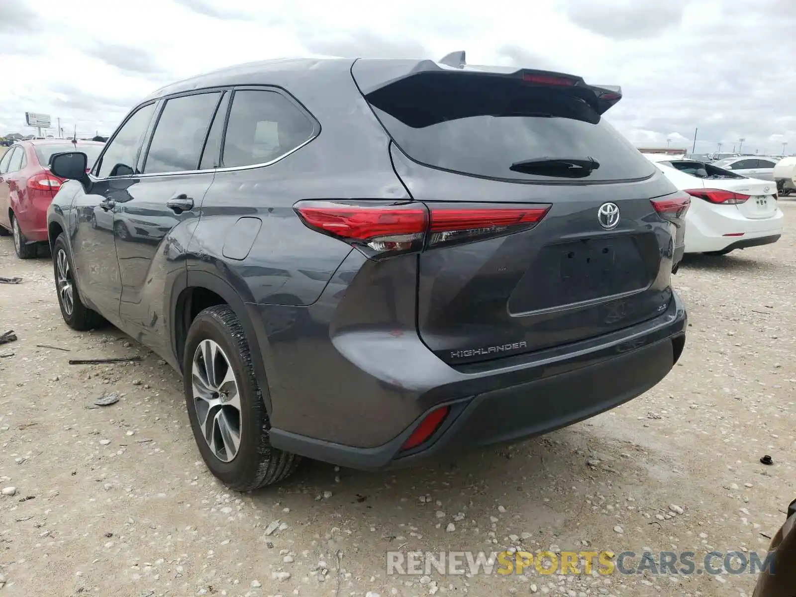 3 Photograph of a damaged car 5TDGZRAH1LS009417 TOYOTA HIGHLANDER 2020