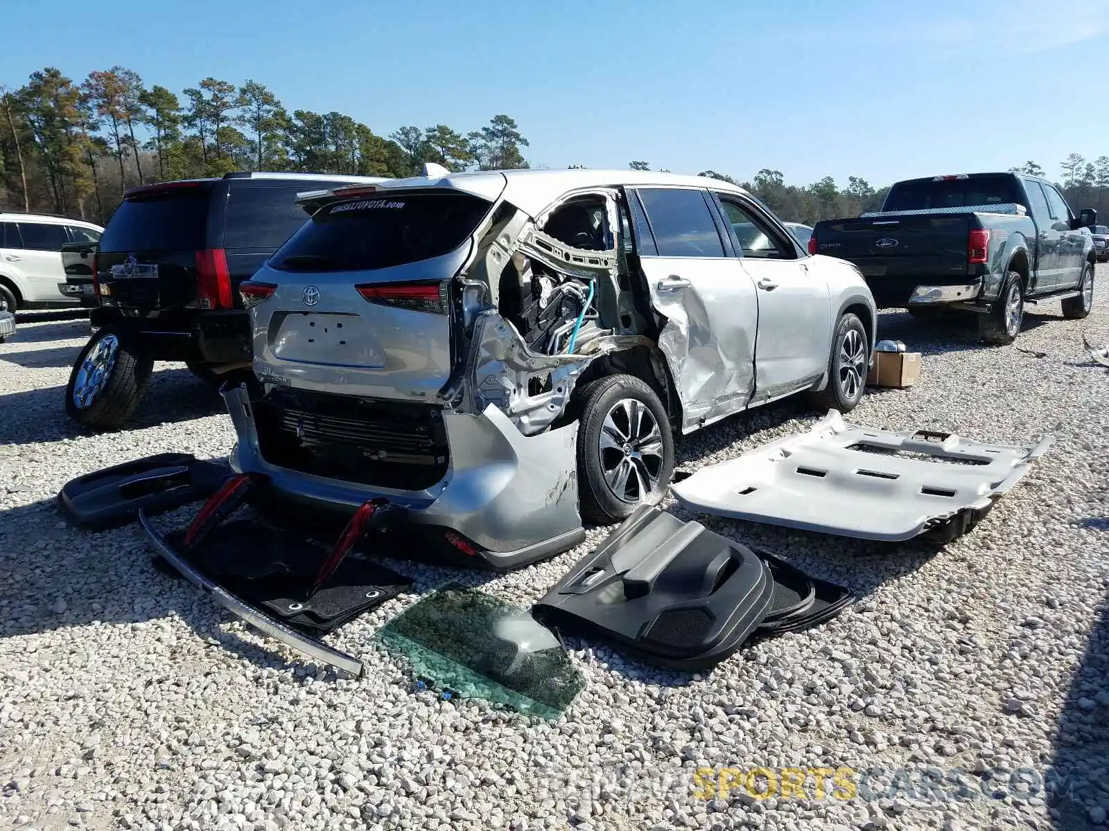 4 Фотография поврежденного автомобиля 5TDGZRAH1LS012298 TOYOTA HIGHLANDER 2020