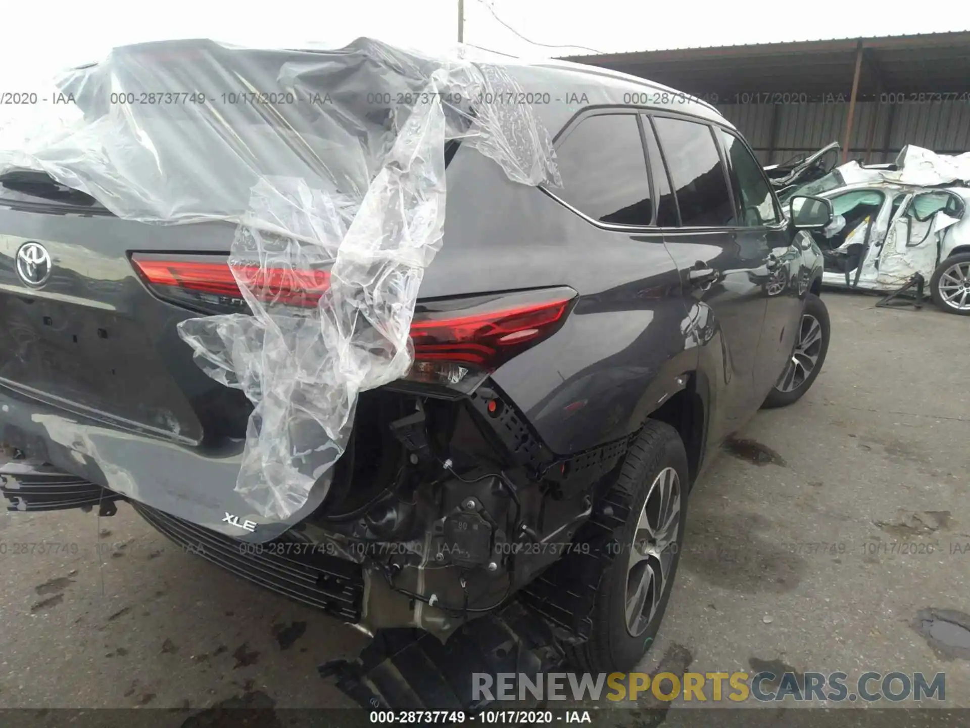 4 Photograph of a damaged car 5TDGZRAH1LS012446 TOYOTA HIGHLANDER 2020