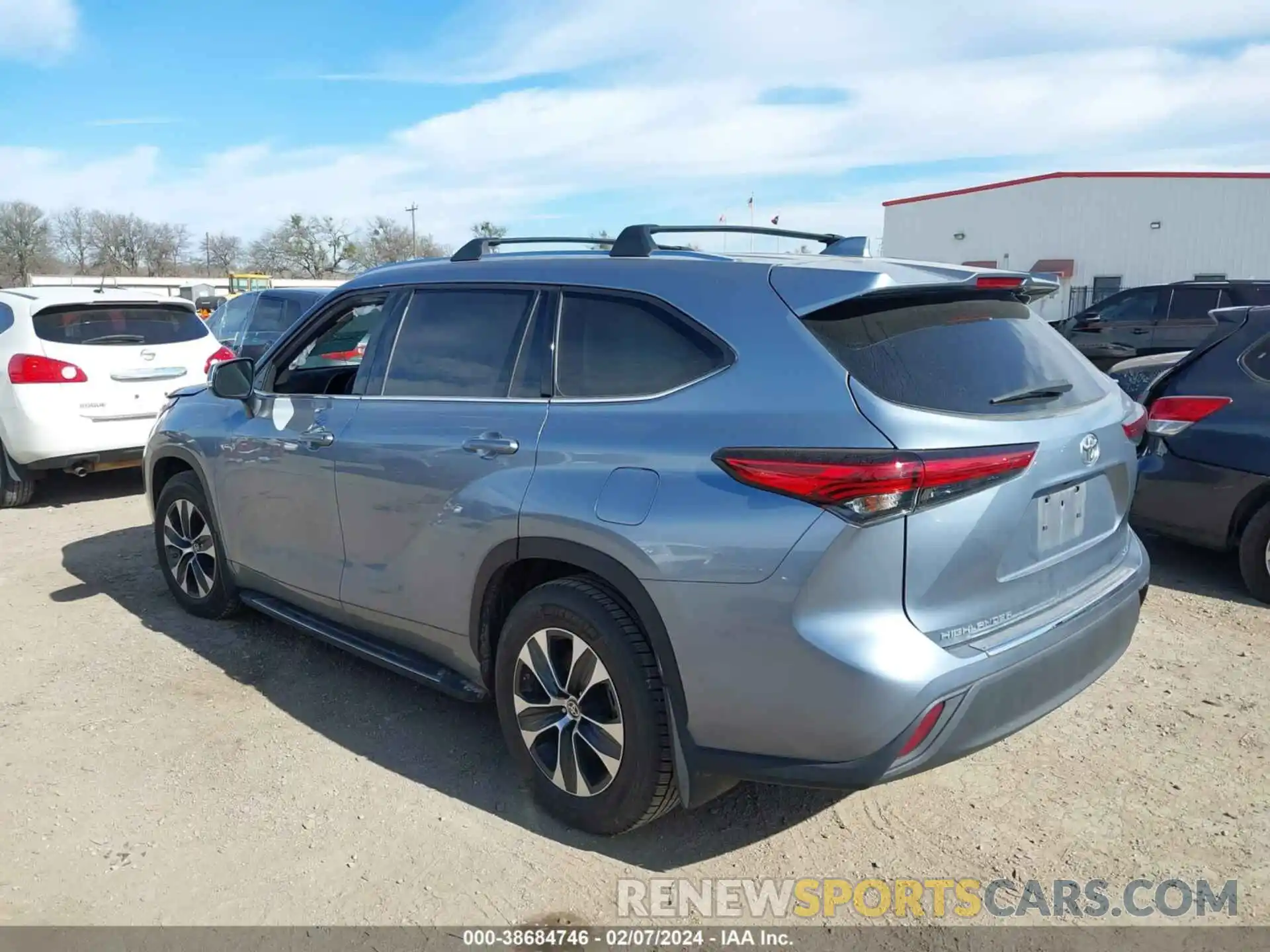 3 Photograph of a damaged car 5TDGZRAH1LS020319 TOYOTA HIGHLANDER 2020