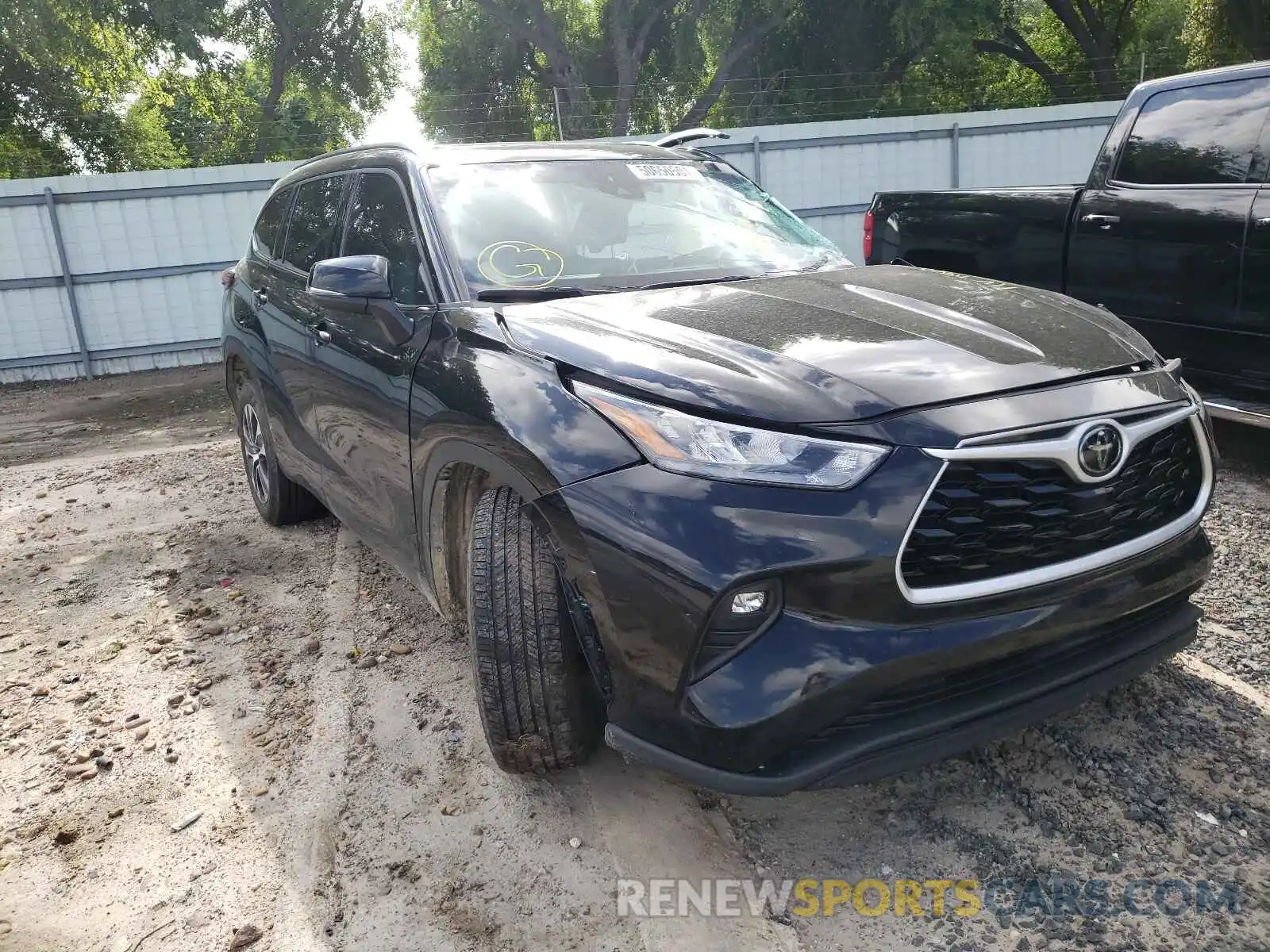 1 Photograph of a damaged car 5TDGZRAH1LS502708 TOYOTA HIGHLANDER 2020