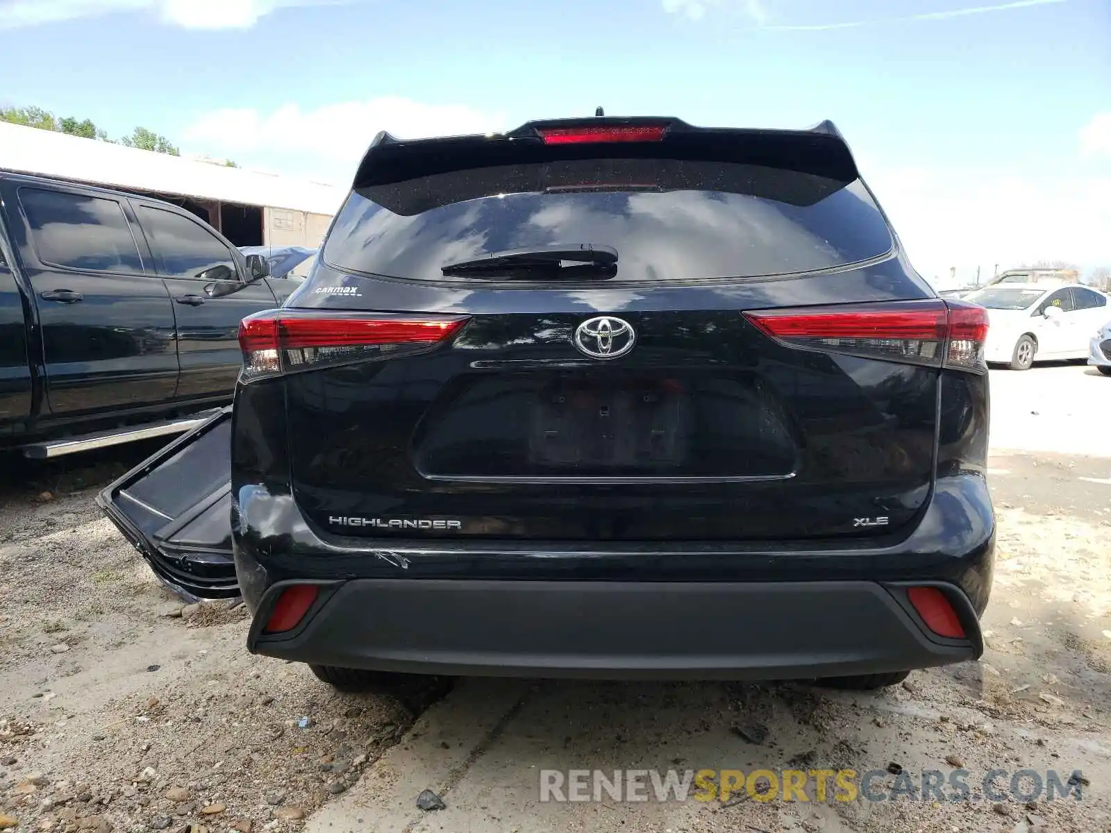 9 Photograph of a damaged car 5TDGZRAH1LS502708 TOYOTA HIGHLANDER 2020