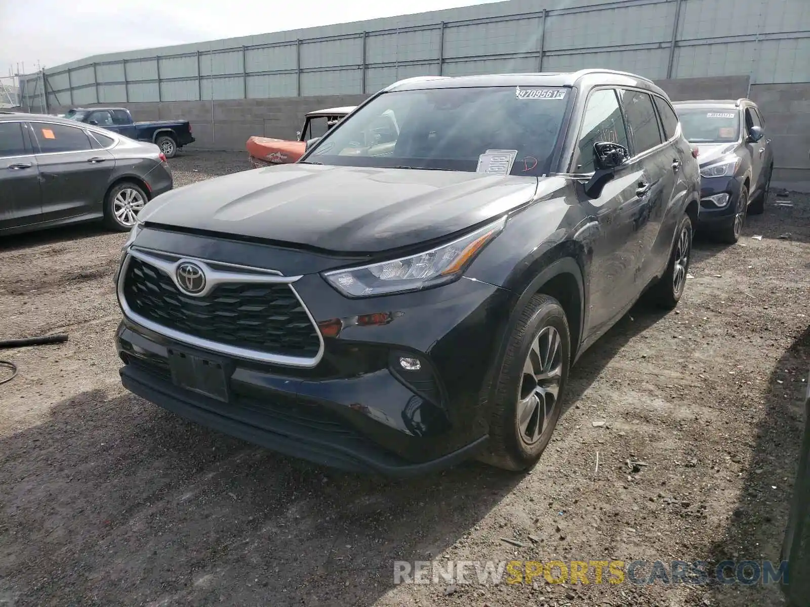 2 Photograph of a damaged car 5TDGZRAH1LS503115 TOYOTA HIGHLANDER 2020