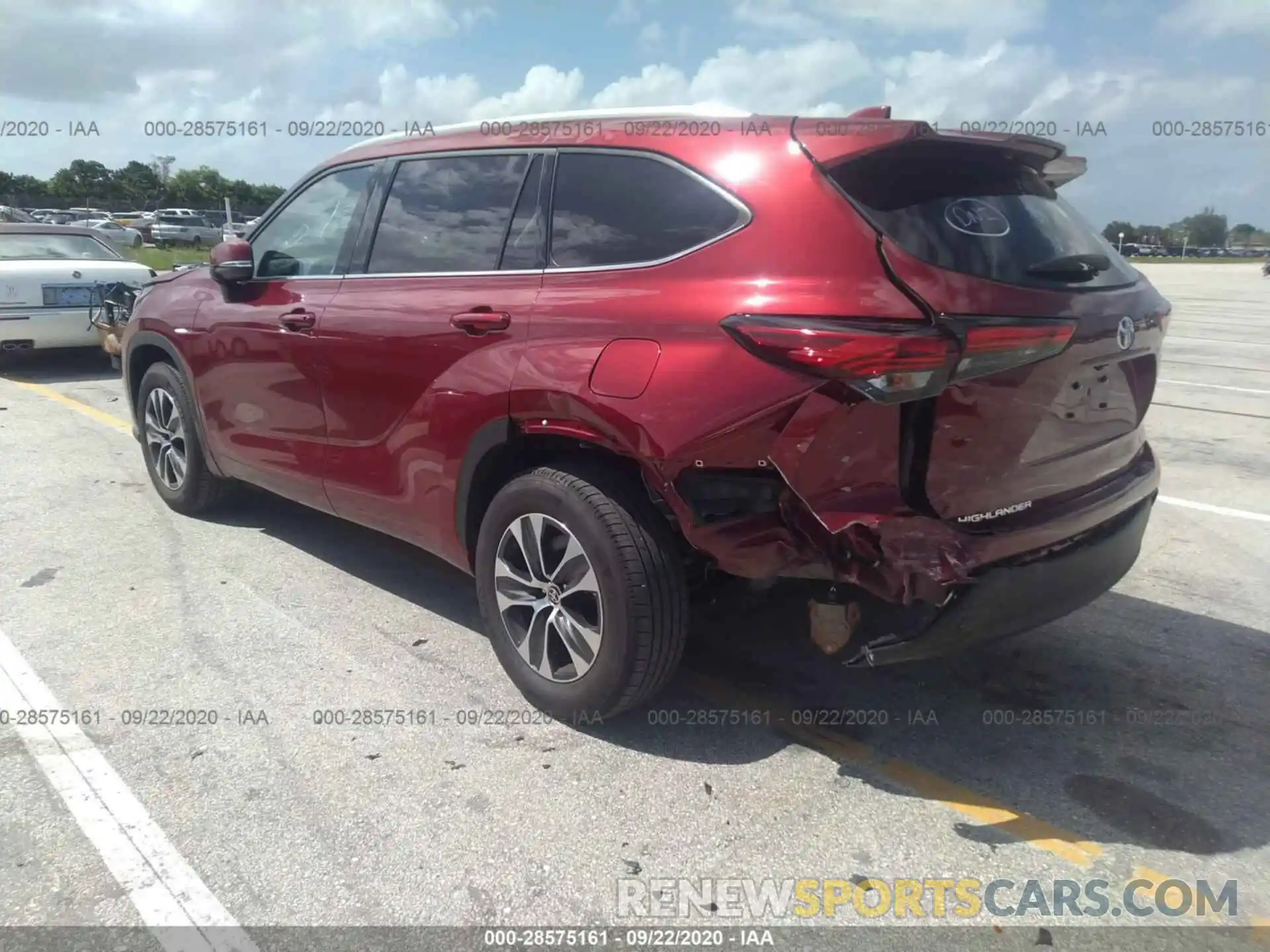 3 Photograph of a damaged car 5TDGZRAH2LS006395 TOYOTA HIGHLANDER 2020