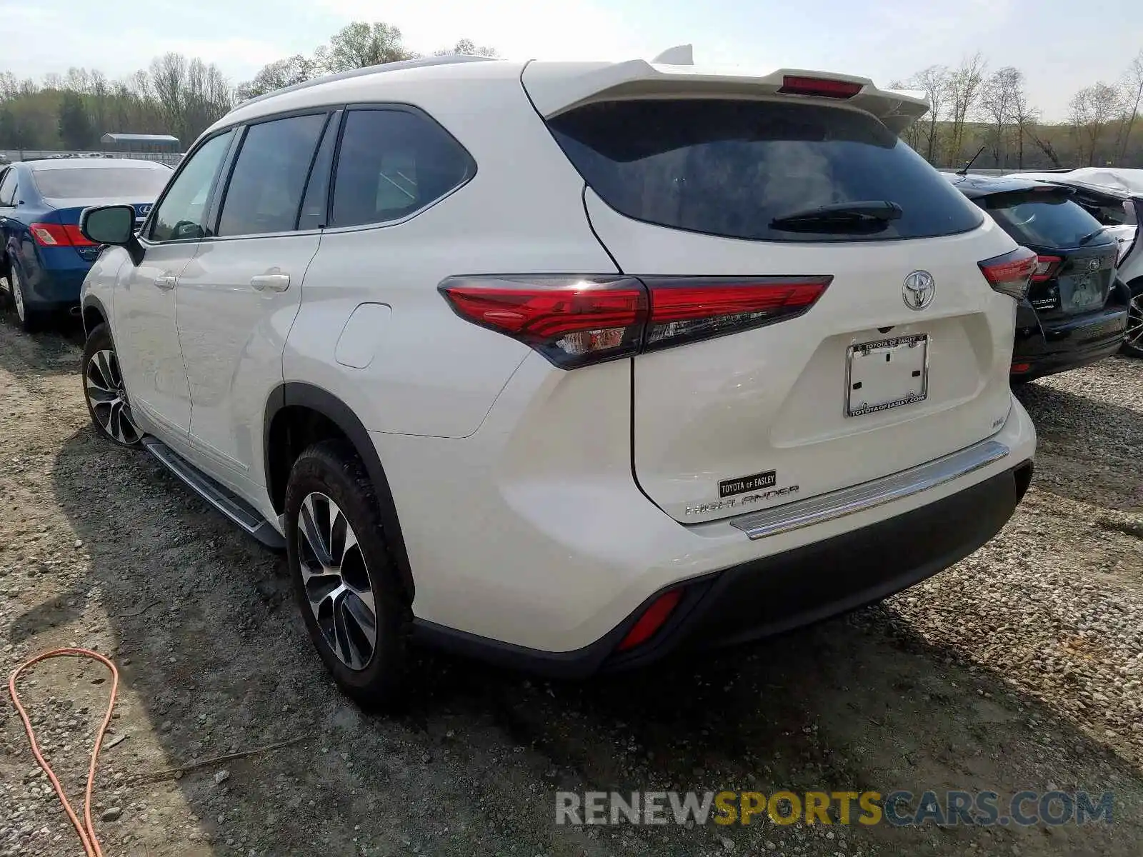 3 Photograph of a damaged car 5TDGZRAH2LS501387 TOYOTA HIGHLANDER 2020