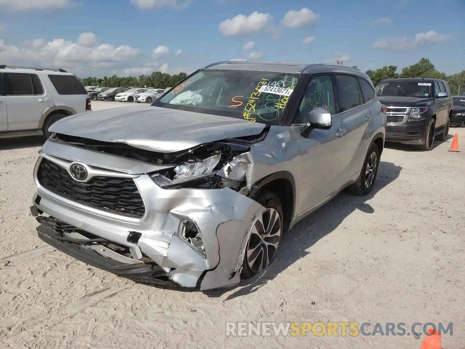 2 Photograph of a damaged car 5TDGZRAH2LS504712 TOYOTA HIGHLANDER 2020