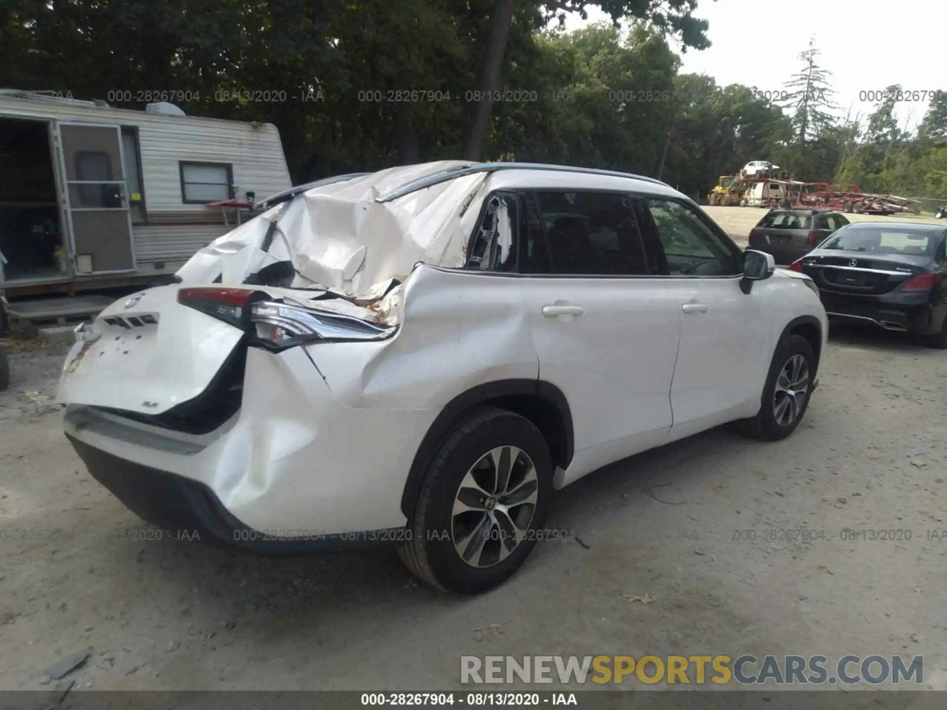 4 Photograph of a damaged car 5TDGZRAH2LS504760 TOYOTA HIGHLANDER 2020