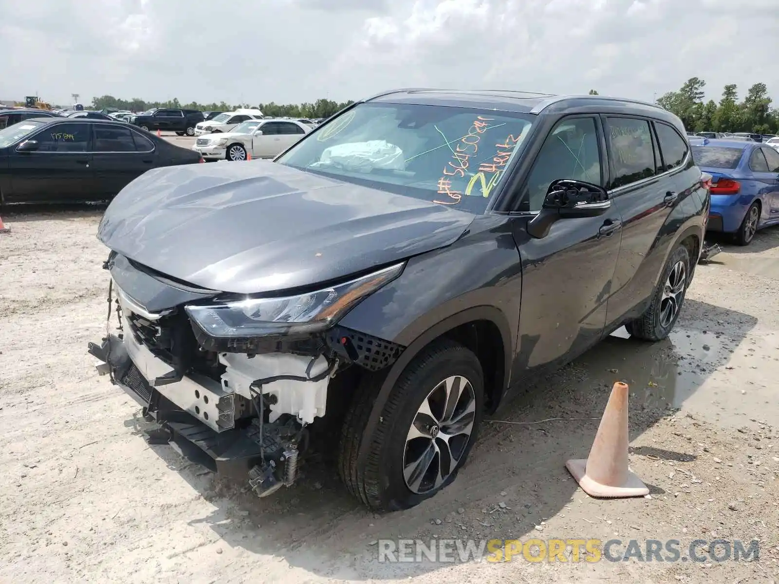 2 Photograph of a damaged car 5TDGZRAH2LS505598 TOYOTA HIGHLANDER 2020