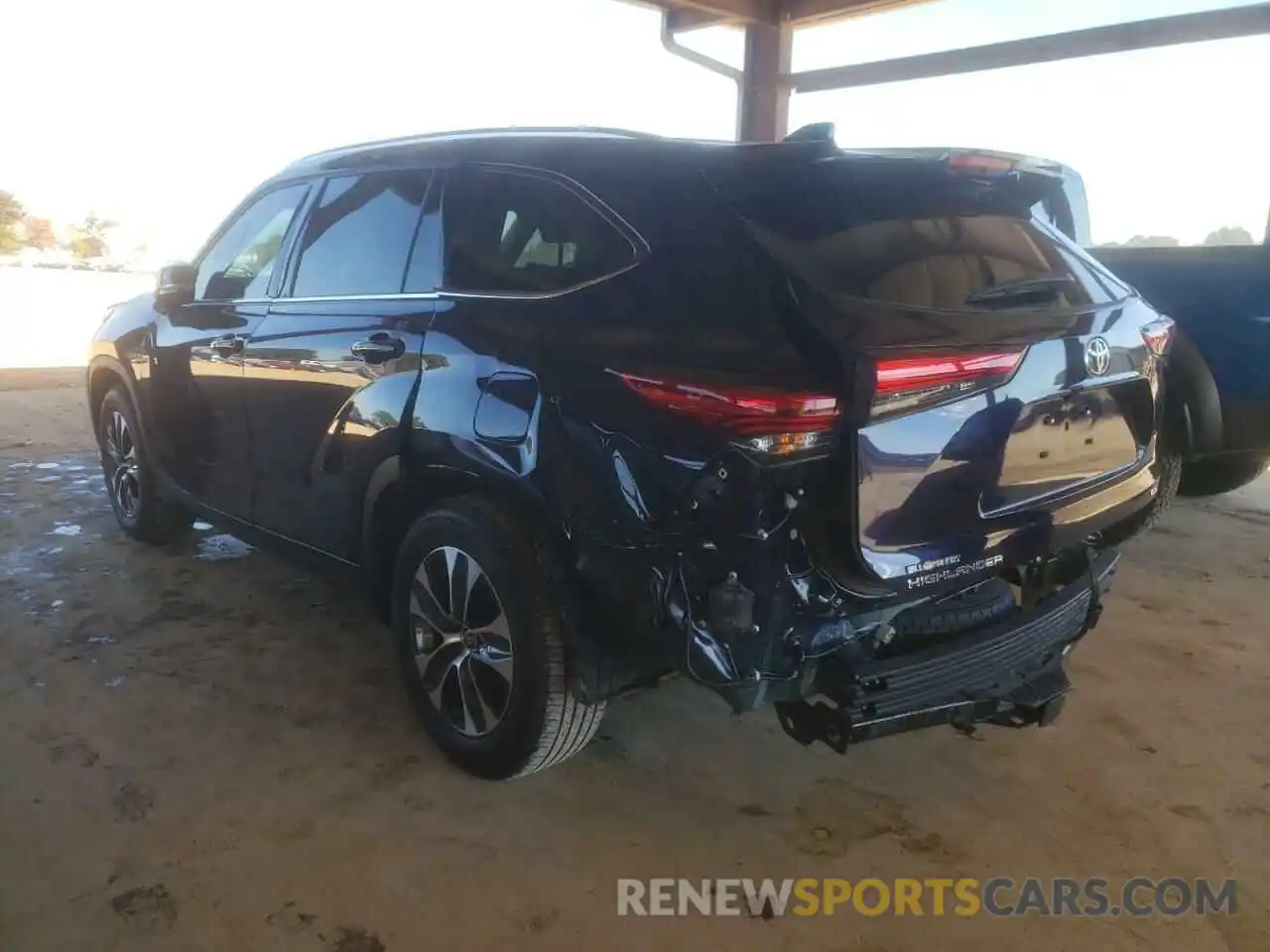 3 Photograph of a damaged car 5TDGZRAH3LS002212 TOYOTA HIGHLANDER 2020