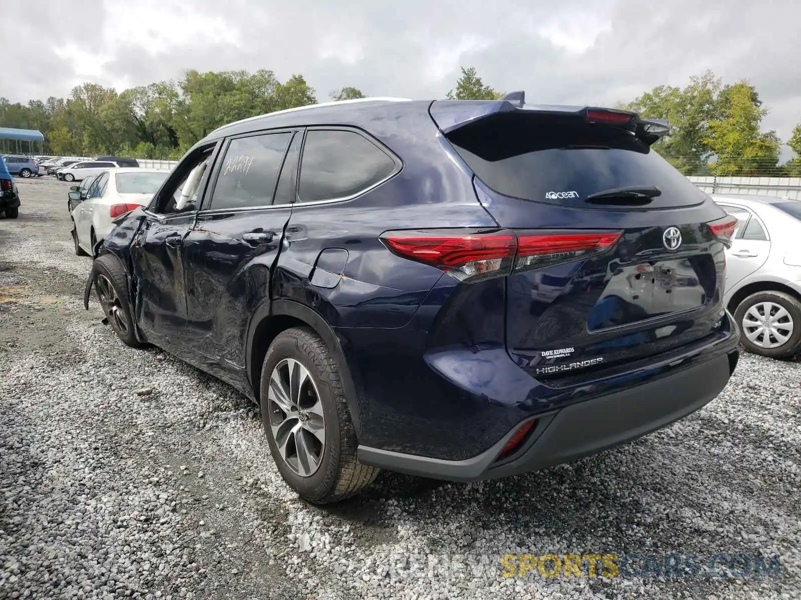 3 Photograph of a damaged car 5TDGZRAH3LS004347 TOYOTA HIGHLANDER 2020