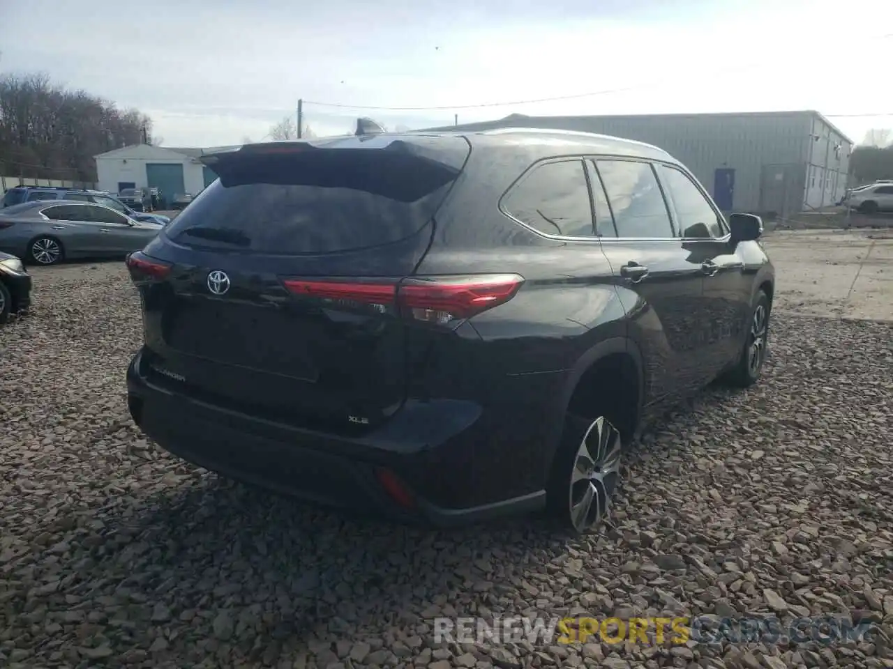 4 Photograph of a damaged car 5TDGZRAH3LS008091 TOYOTA HIGHLANDER 2020